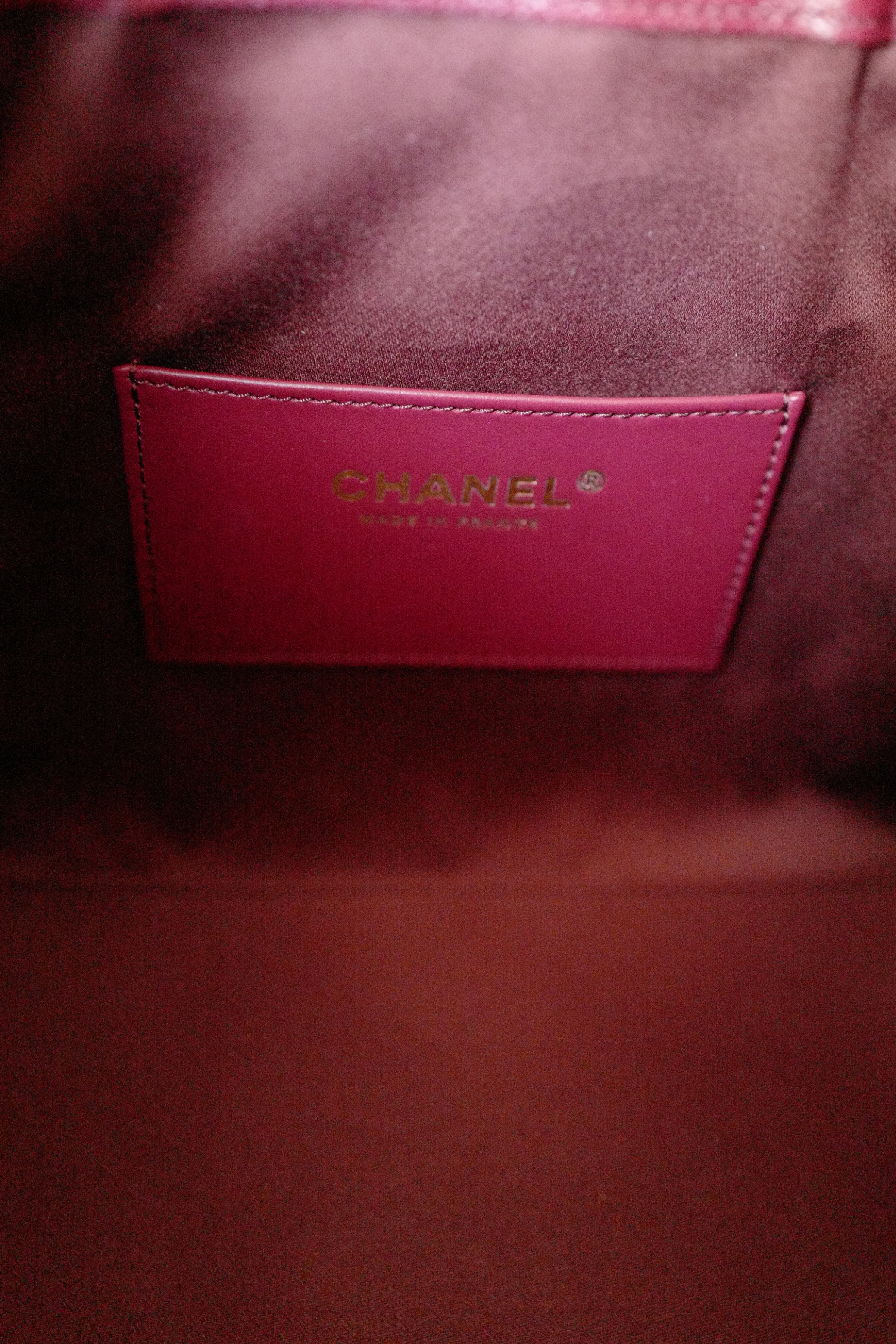 BNIB Chanel 25K Small Hobo Bag Red Grained Calfskin with Gold Hardware