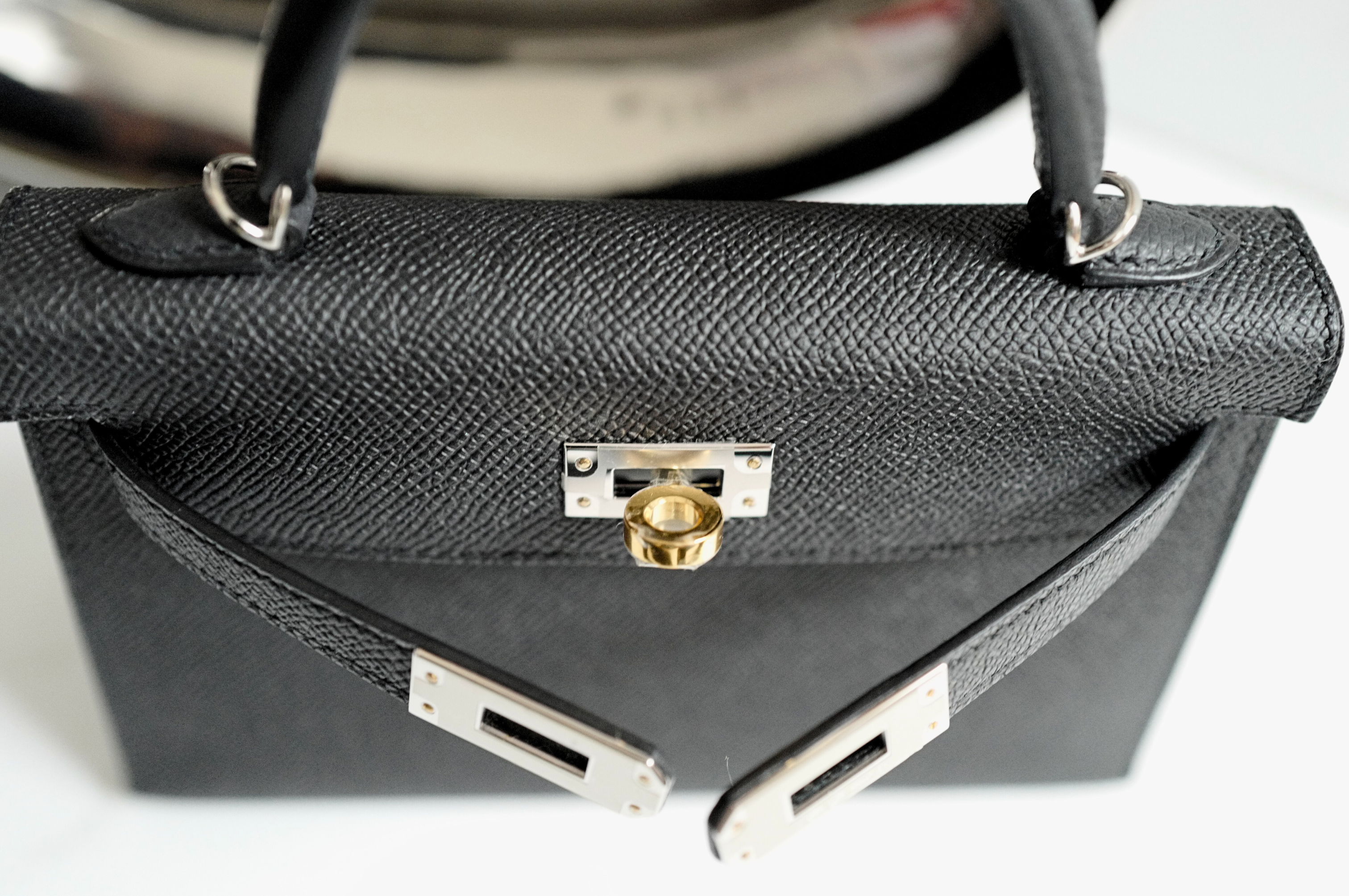 BNIB Hermes Mini Kelly Noir Black Epsom Electrum Hardware 2025