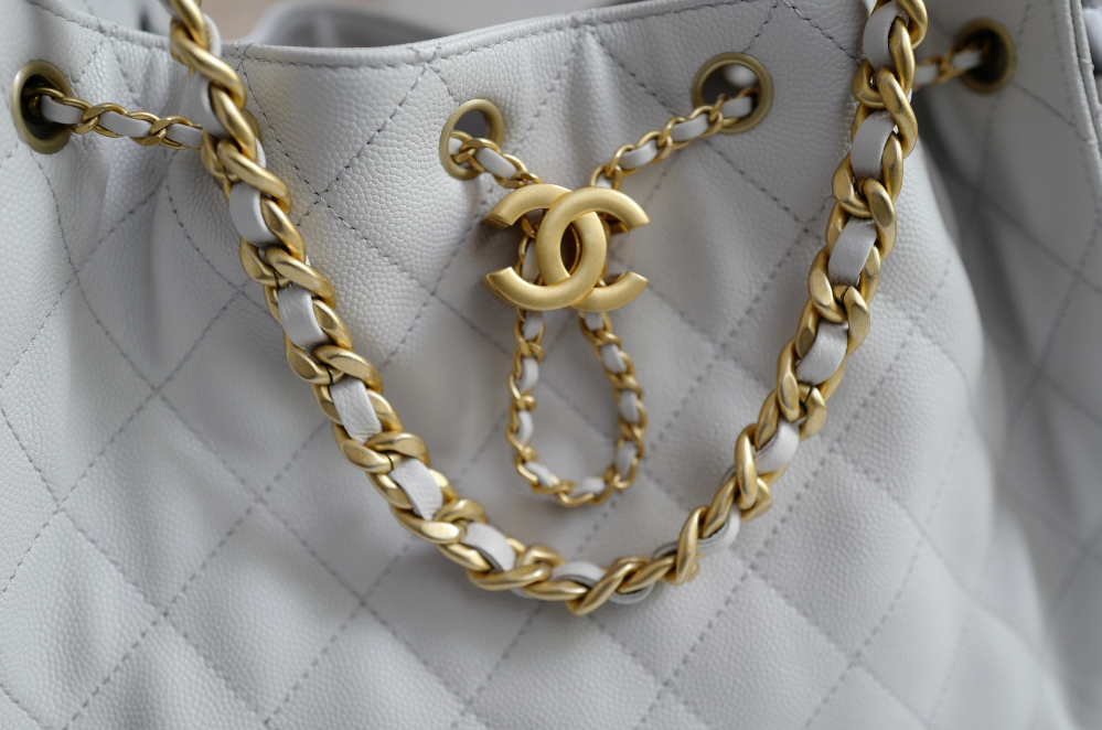 NEW CHANEL 2025 25B Small Hobo Bag Grained Calfskin Pale Grey