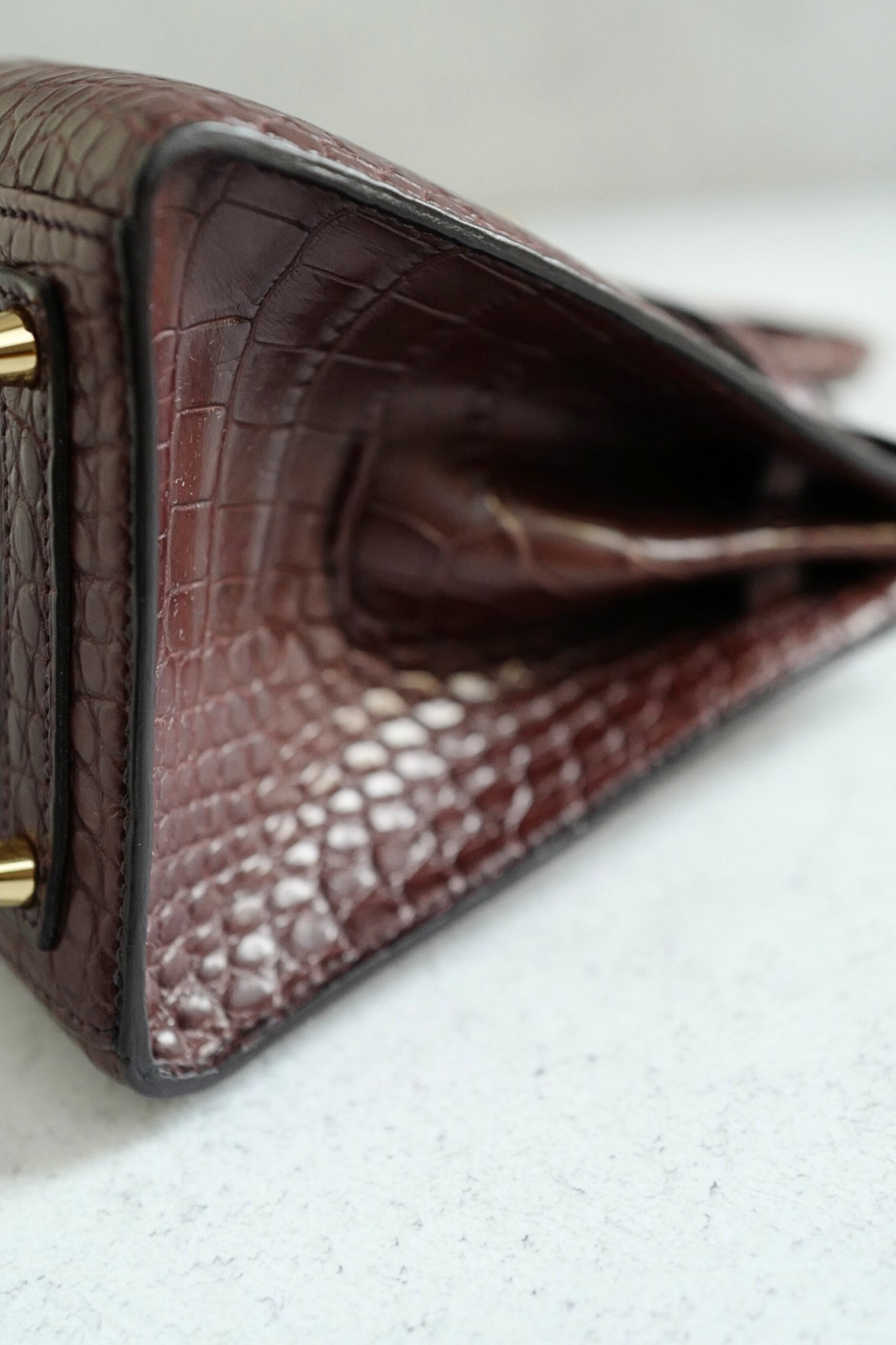 HERMÈS Birkin Sellier 20 Havane Matte Alligator with Gold Hardware