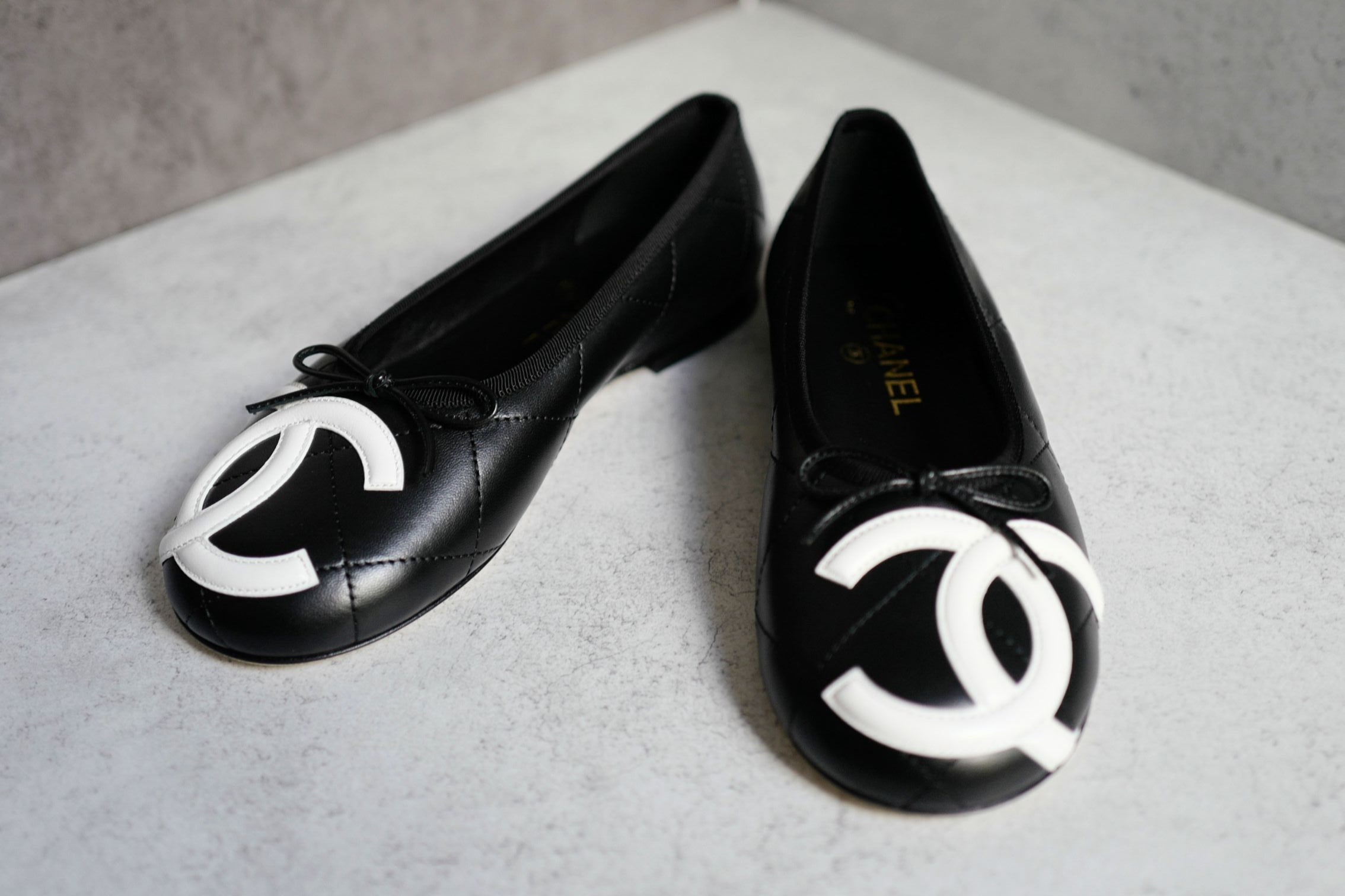 Chanel 26M Coco Beach Ballet Flats Black Lambskin Size 37