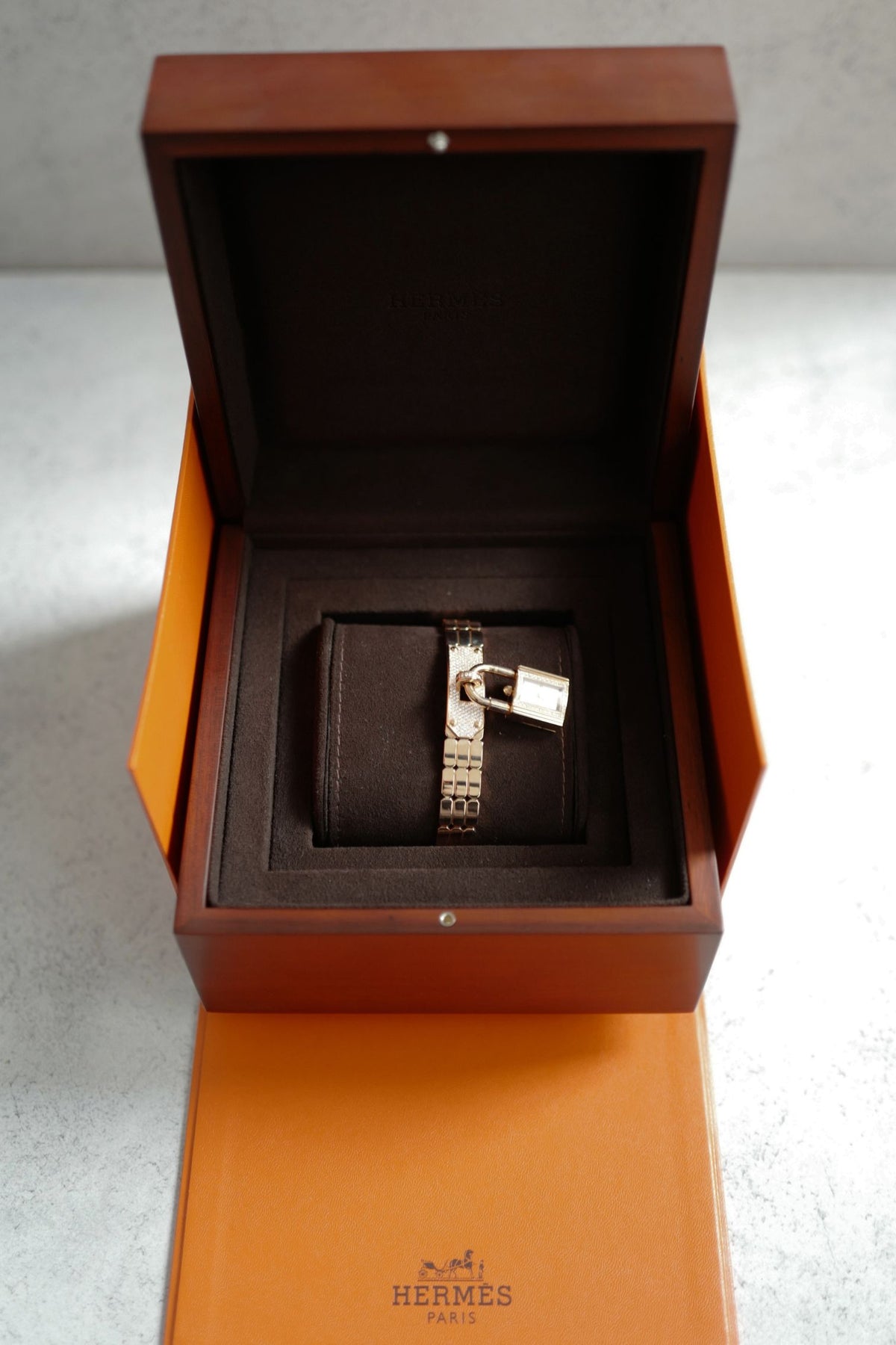 BNIB Hermes Mini Kelly Watch Rose Gold 16 mm With Diamond Set Over $40K Retail