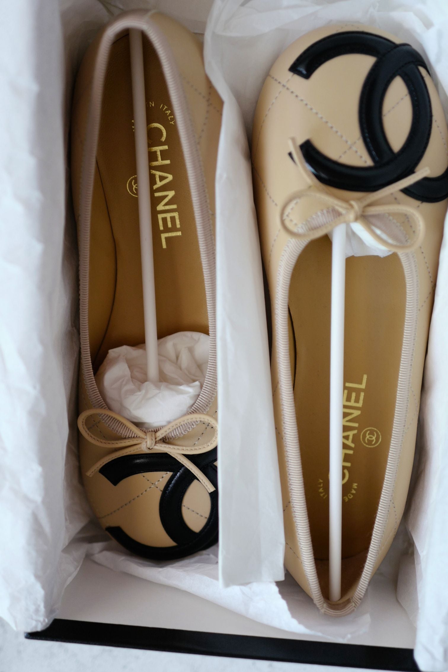 Chanel 26M Coco Beach Ballet Flats Beige Lambskin Size 37.5