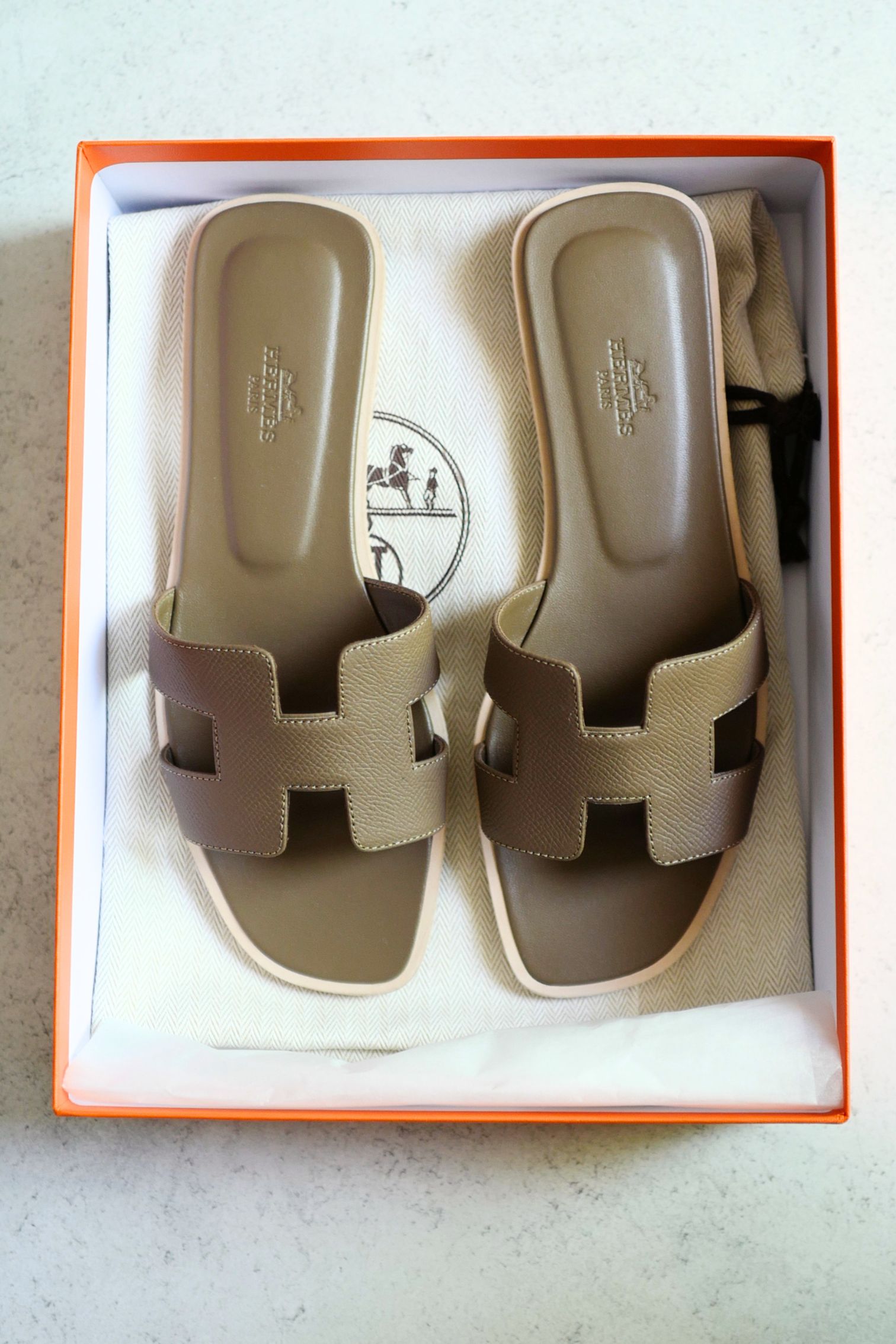 Hermès Oran Sandal Étoupe Calfskin Leather Size 38