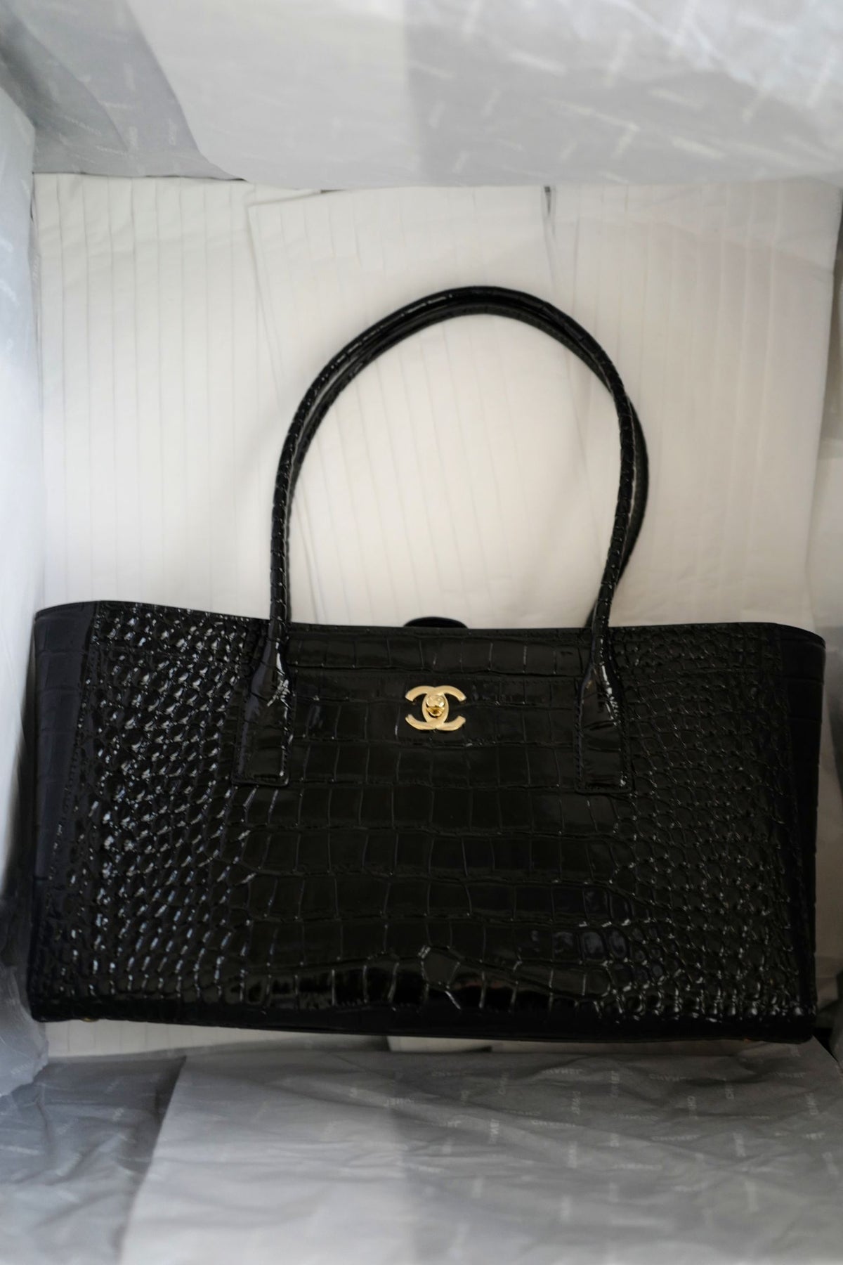 NEW Chanel 26K Matthieu Blazy's Small Tote Black Croc Embossed Calfskin GHW