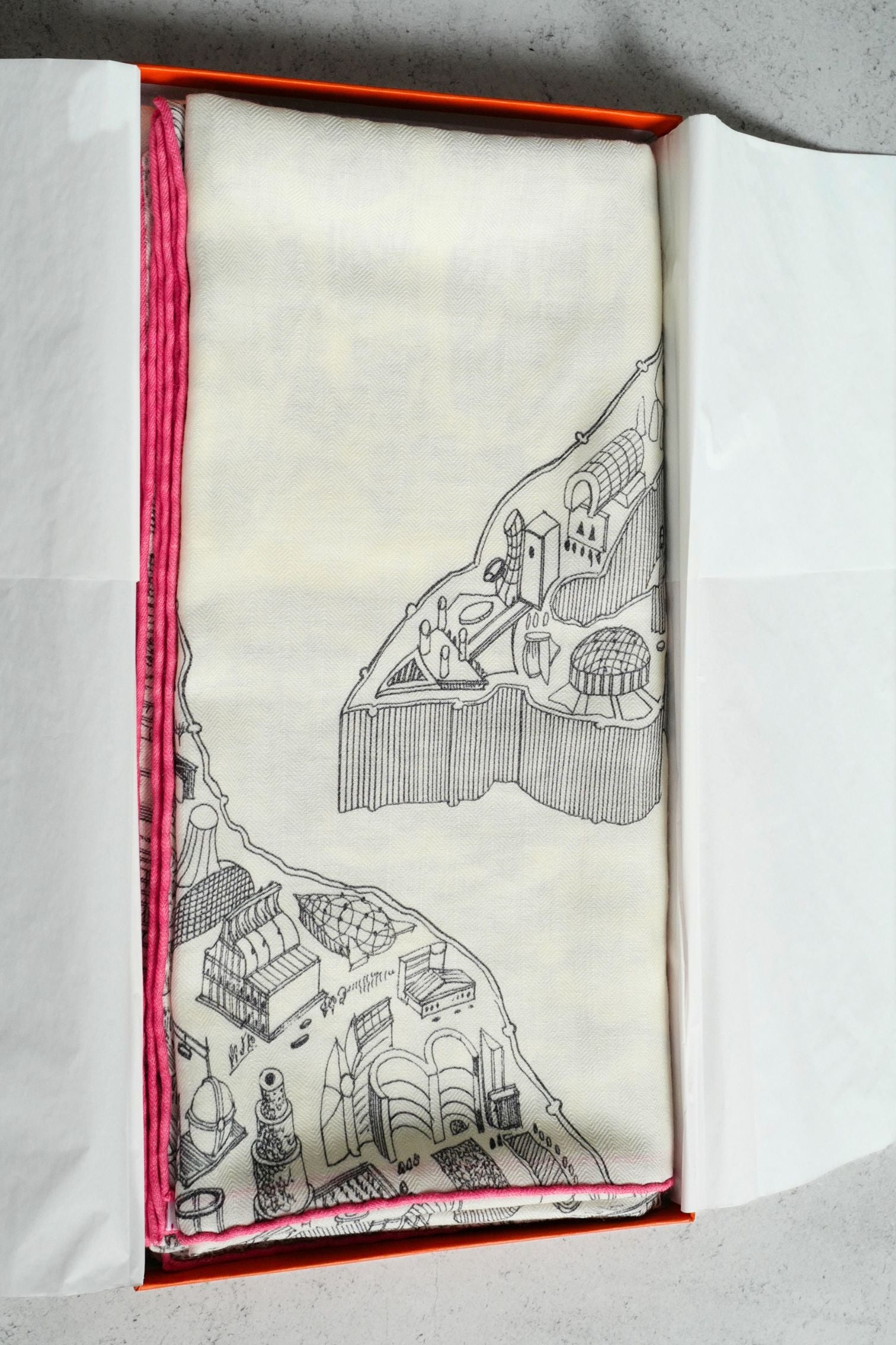 Hermès La Nouvelle Cite Cavaliere Shawl 140 Blanc/Gris/Rose Cashmere Silk