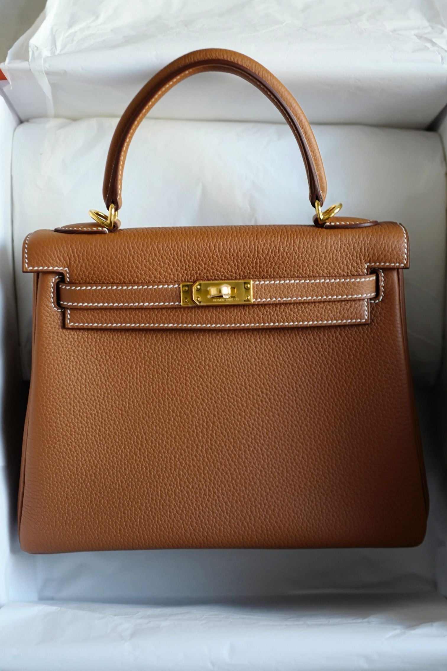 BNIB Hermes Kelly 25 Gold Togo Leather Gold Hardware G Stamp 2026