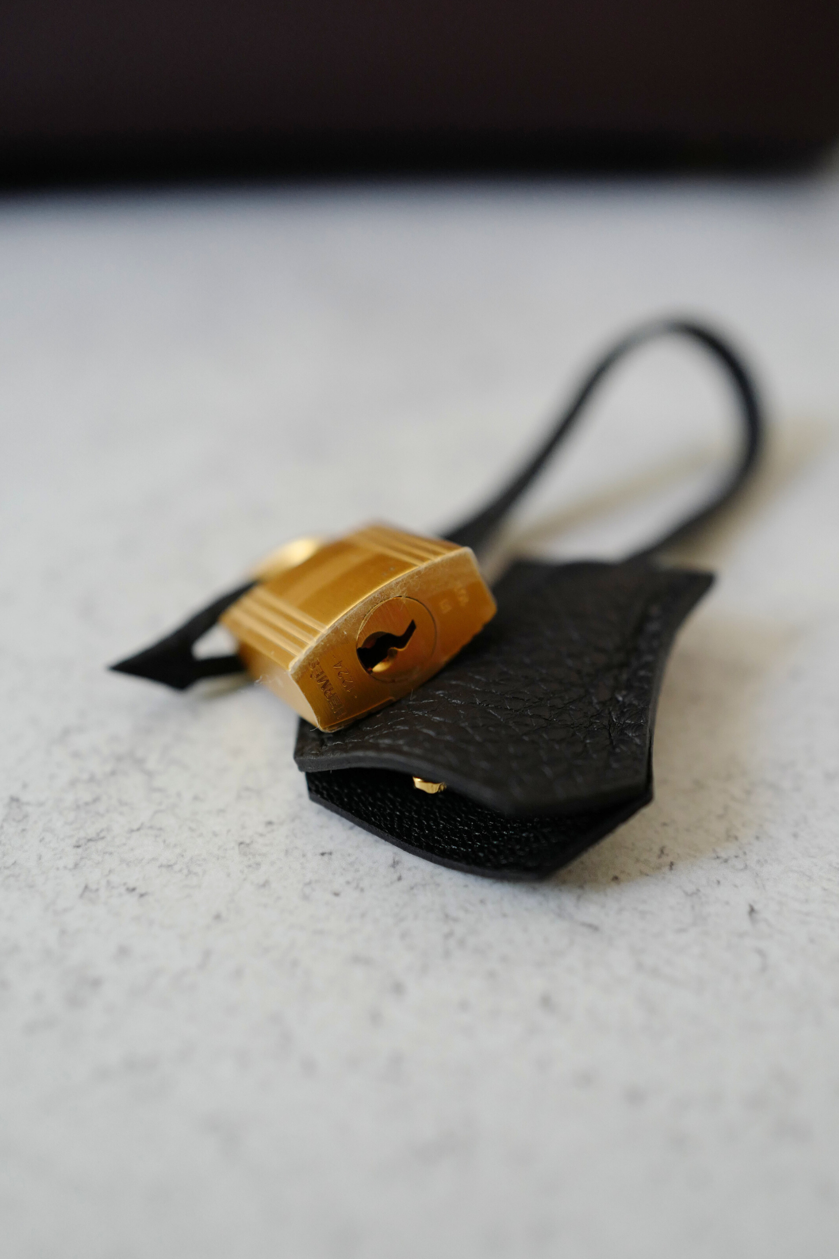 Hermès Birkin 25 HSS Rouge Sellier/Noir Black Togo Leather Gold HW Stamp K