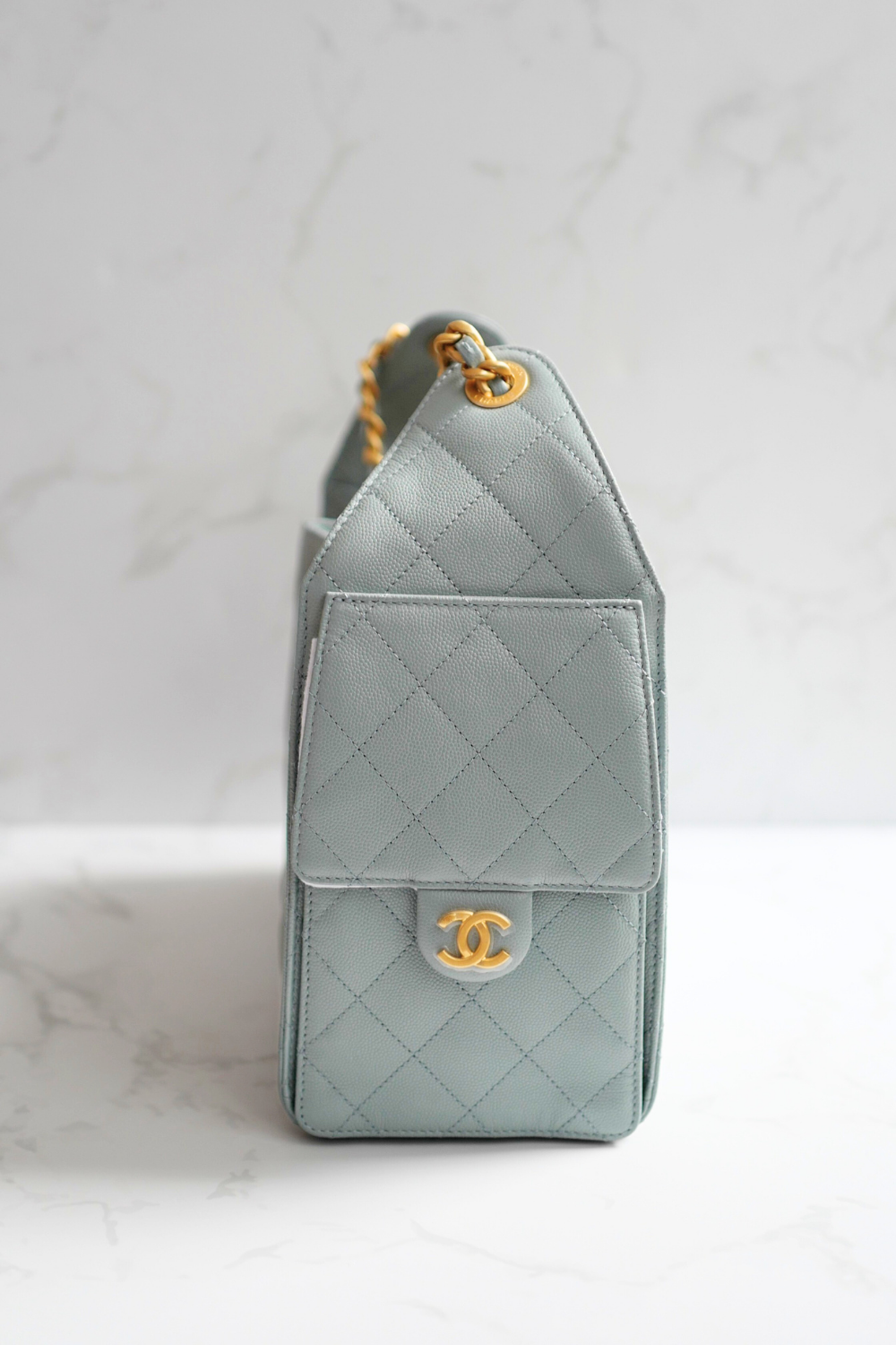 NEW CHANEL Spring-Summer 2025 25S Small Hobo Bag Grained Calfskin Light Green