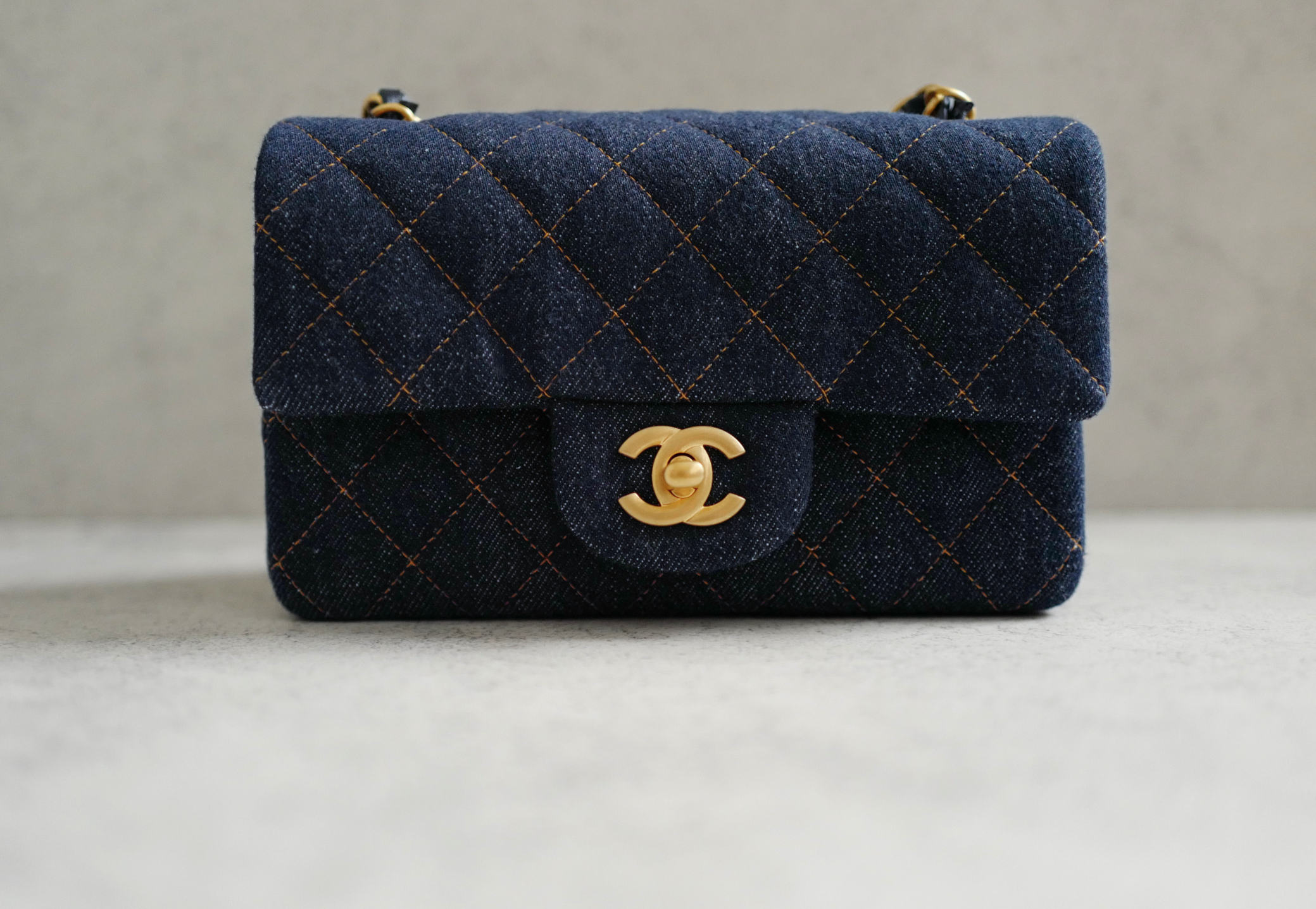BNIB Chanel 25c Classic Mini Flap Bag in Denim Dark Blue Gold Hardware