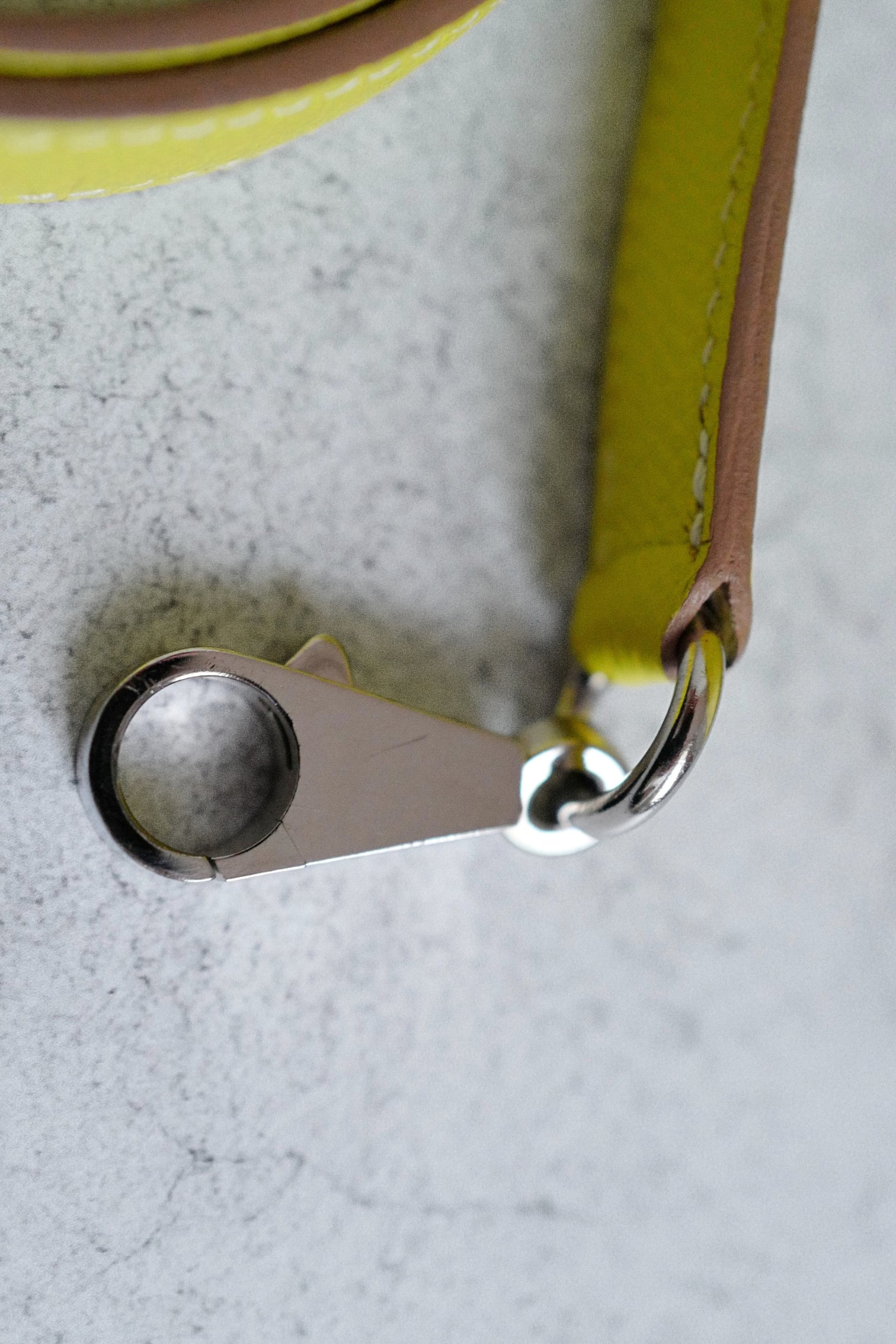 Preowned Hermès Kelly 35 Candy Lime Epsom Leather Gris Perle Inside Palladium Hardware