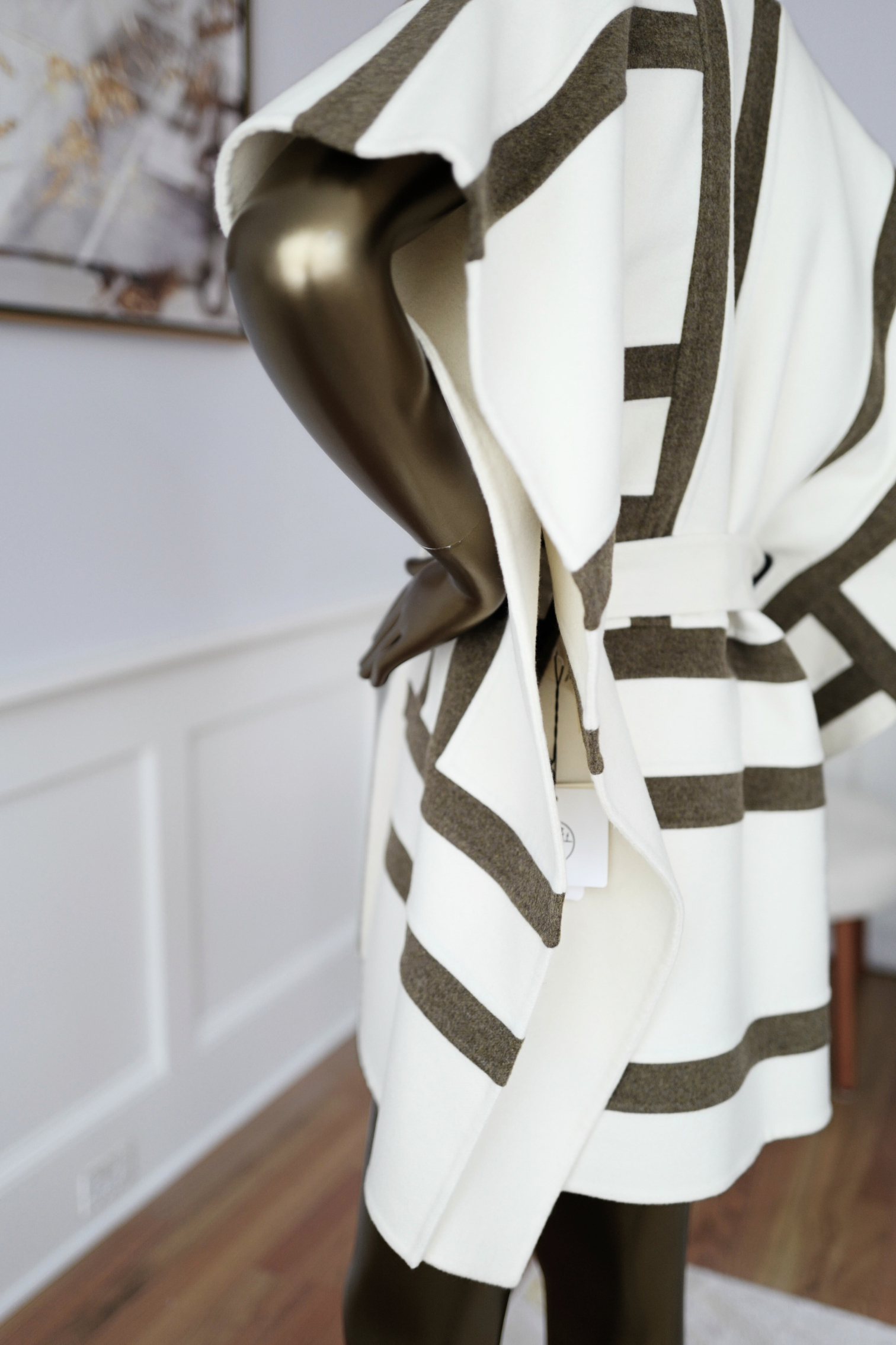 Hermes Gilet Long Inspo Poncho Cachemire Doubl91 Blanc Casse size 34 Retail $10K