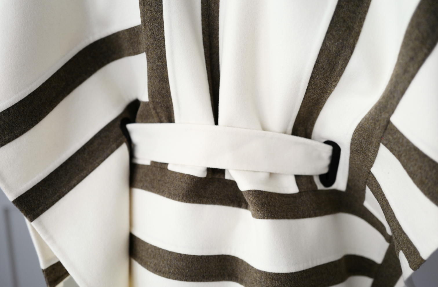 Hermes Gilet Long Inspo Poncho Cachemire Doubl91 Blanc Casse size 34 Retail $10K