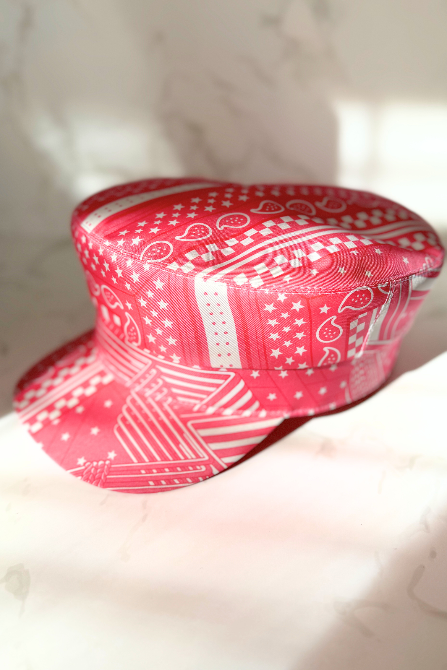 NEW Hermes Women's Deauville Hat Zigzag Printed Silk in Rose Azalea 56
