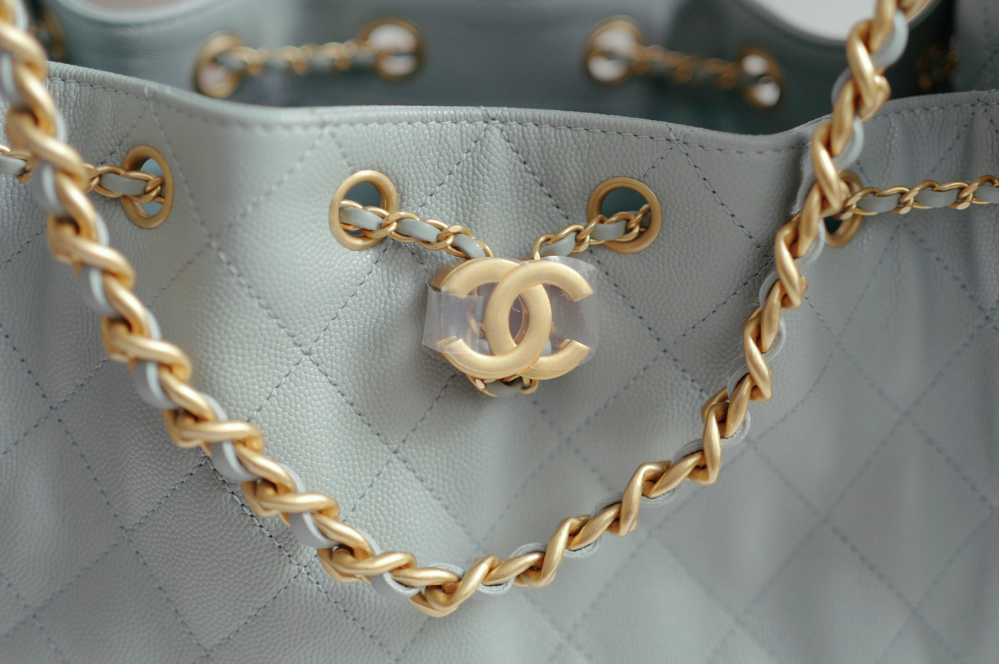 NEW CHANEL Spring-Summer 2025 25S Small Hobo Bag Grained Calfskin Light Green