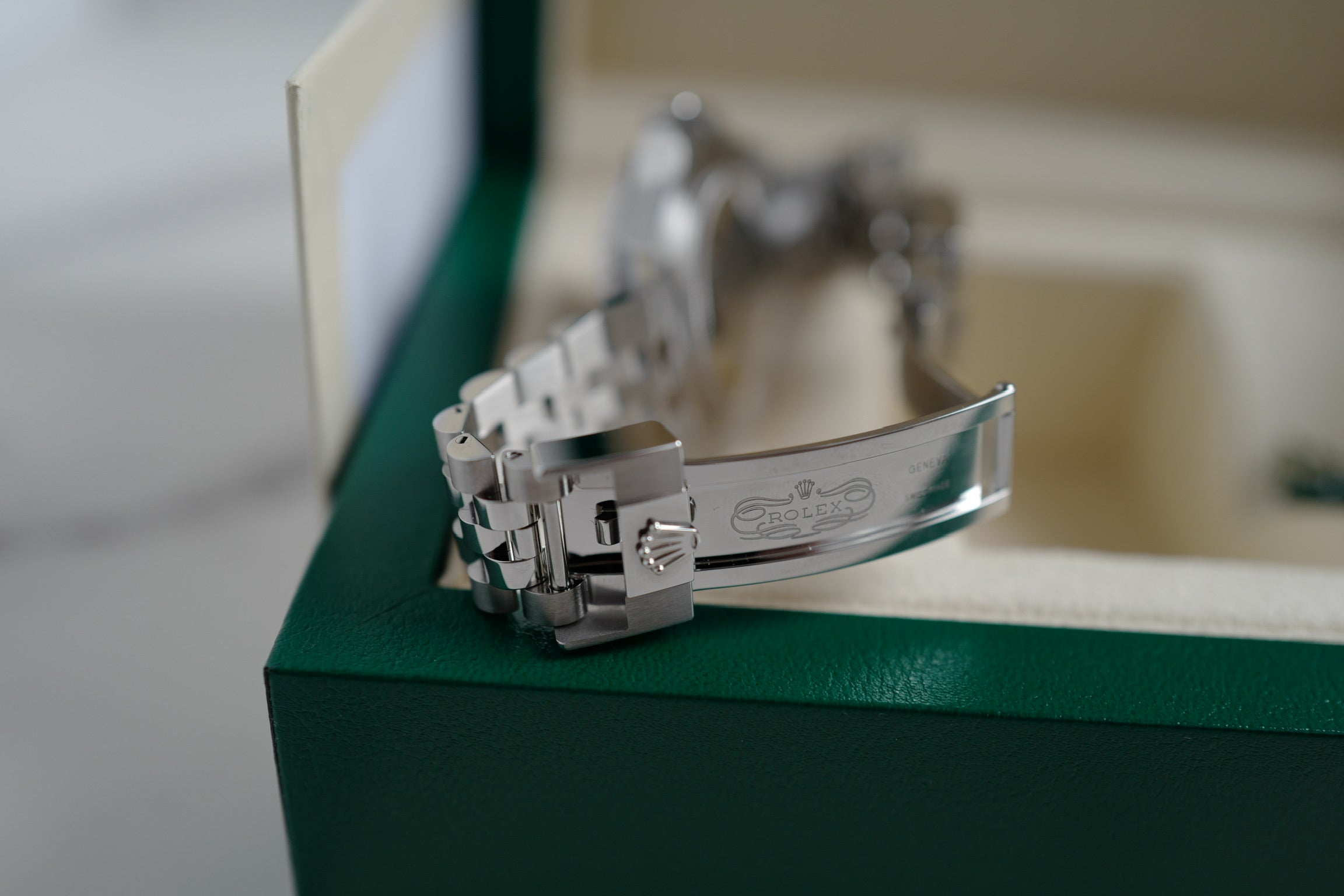 BNIB Rolex GMT-Master Batman Jubilee Bracelet - 126710BLNR 2024 BNIB Full Set