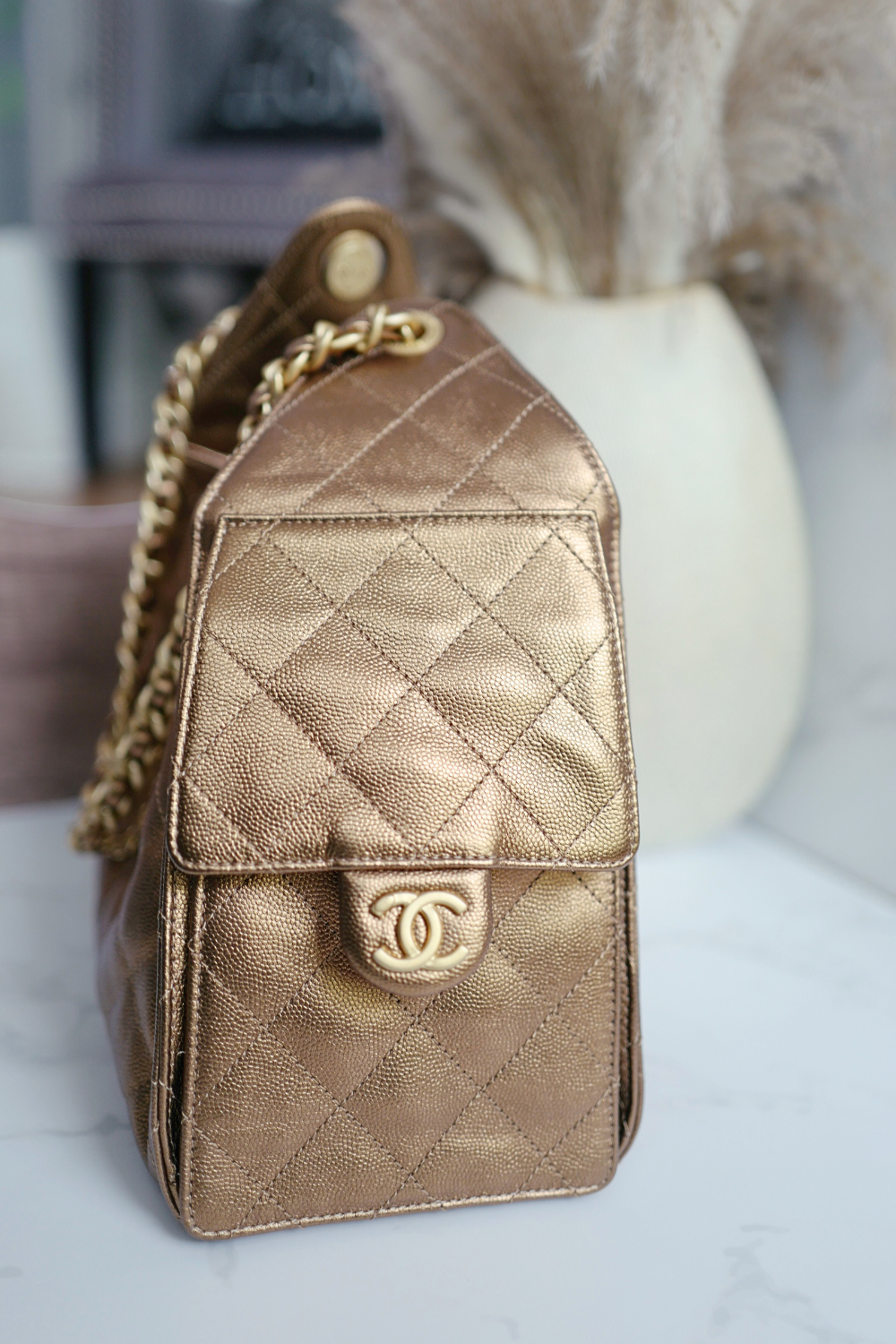 NEW CHANEL Spring-Summer 2025 25S Small Hobo Bag Metallic Grained Calfskin Bronze