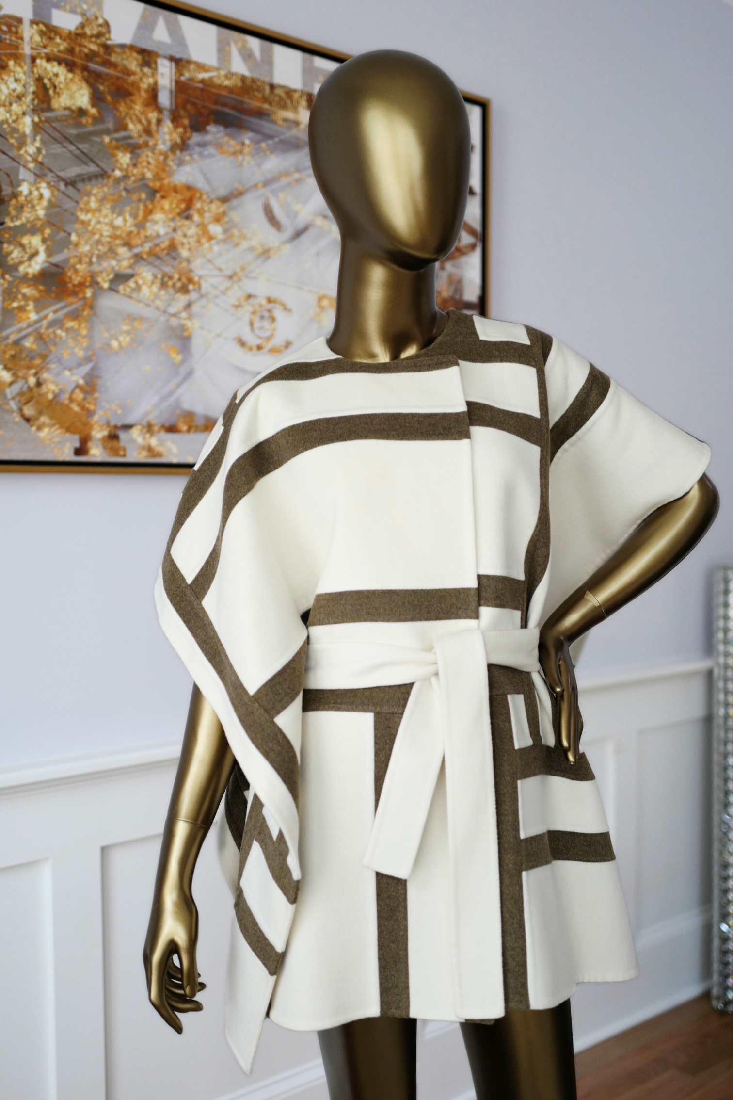 Hermes Gilet Long Inspo Poncho Cachemire Doubl91 Blanc Casse size 34 Retail $10K