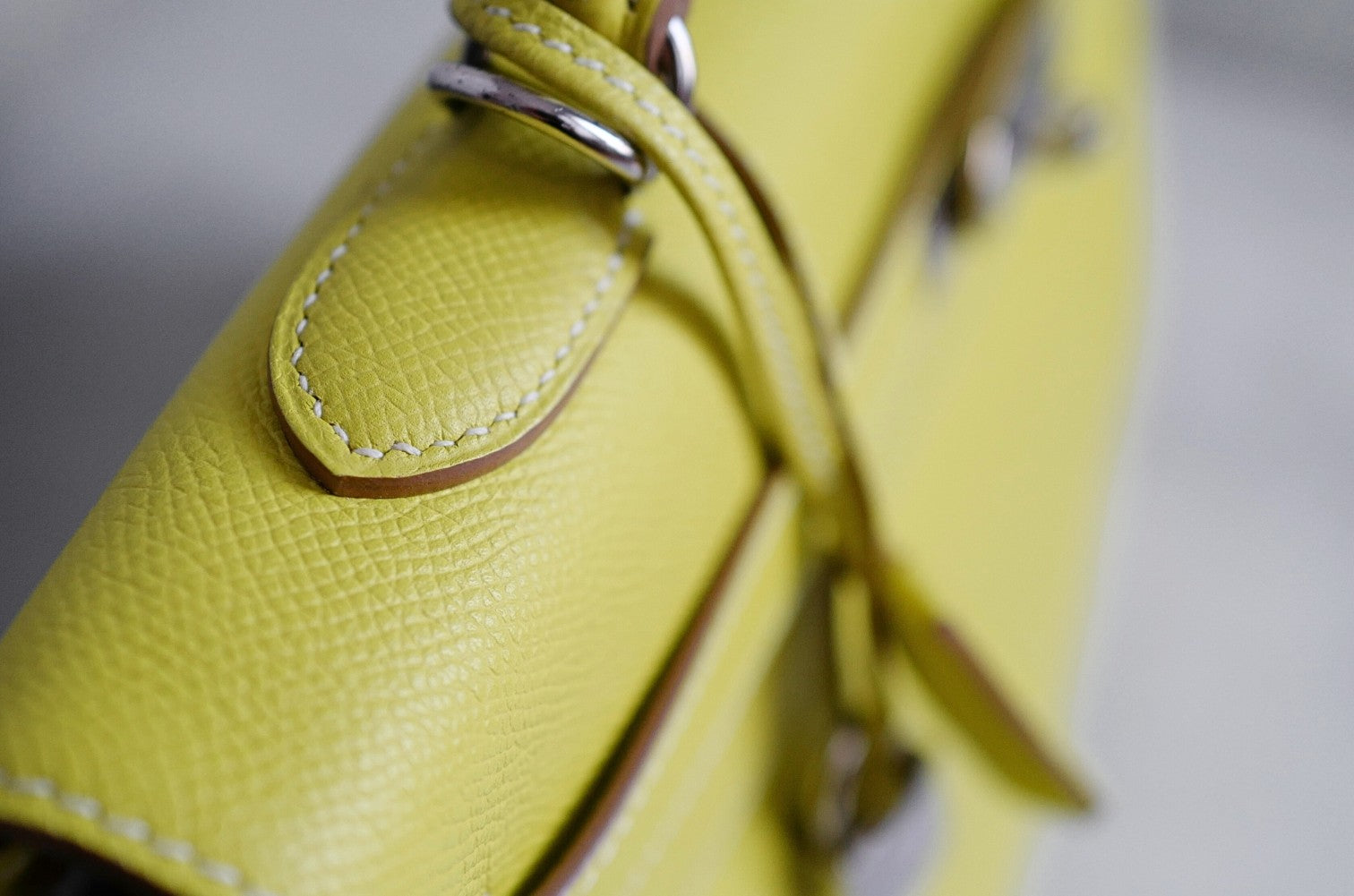 Preowned Hermès Kelly 35 Candy Lime Epsom Leather Gris Perle Inside Palladium Hardware