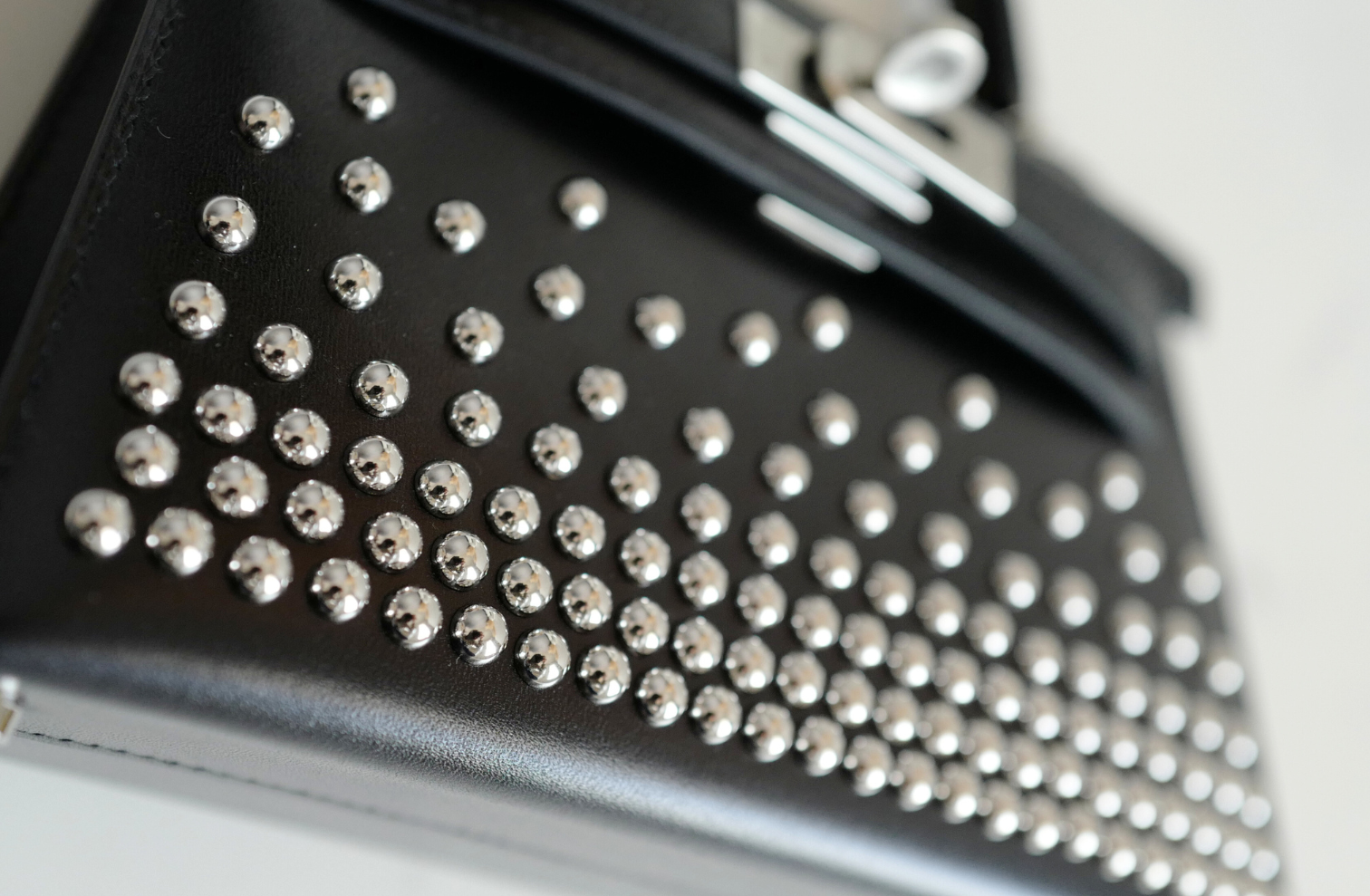 BNIB Hermès Kelly 20 Clouté Studded with Palladium Hardware