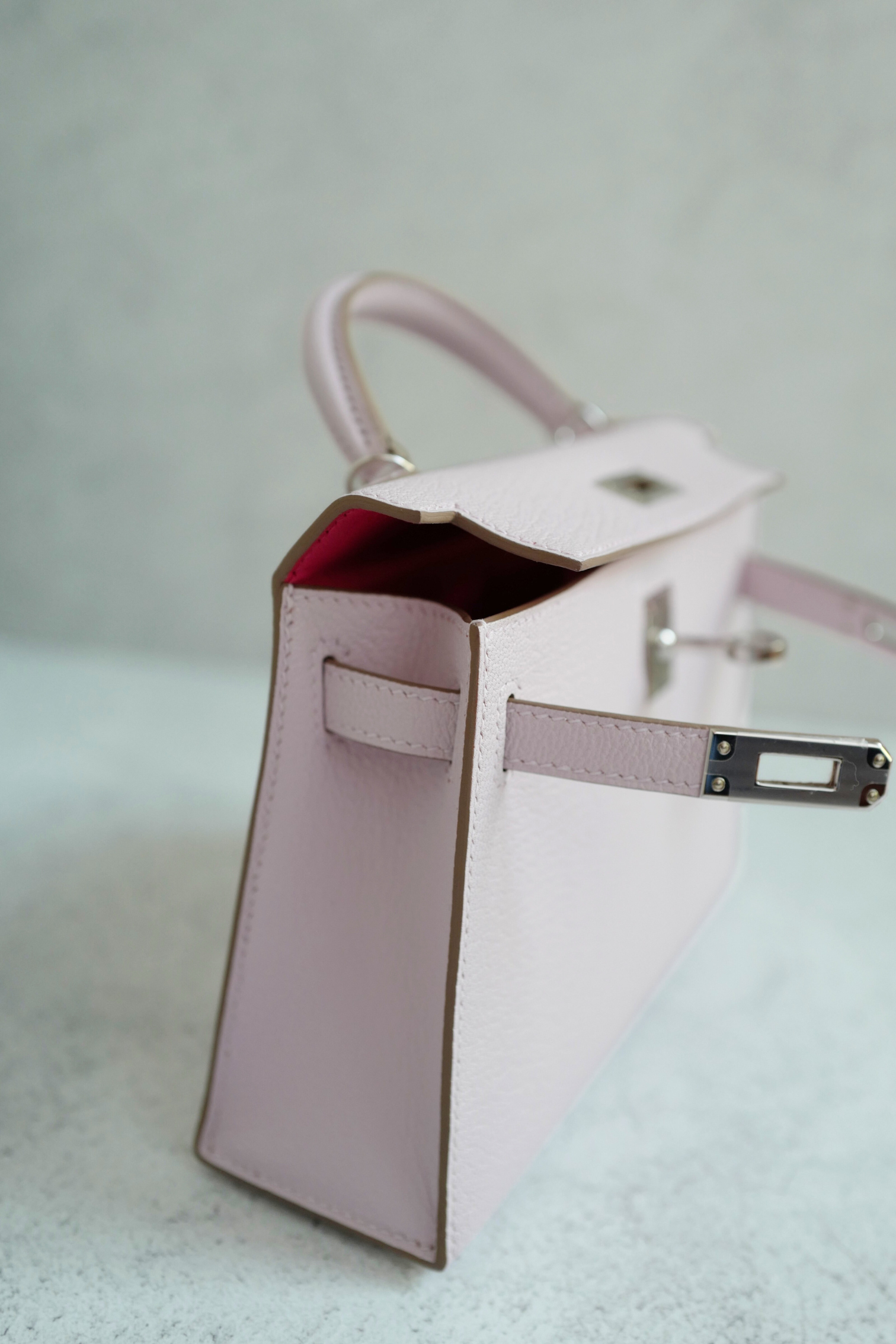 BNIB HERMÈS Mini Kelly 20 HSS Mauve Pale / Rose Mexico Chevre PHW W Stamp