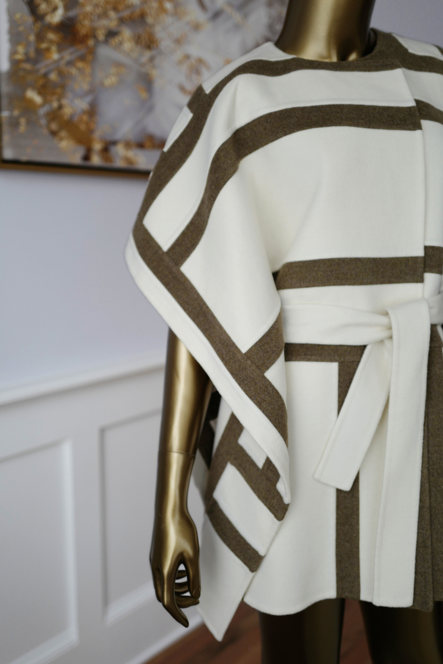 Hermes Gilet Long Inspo Poncho Cachemire Doubl91 Blanc Casse size 34 Retail $10K