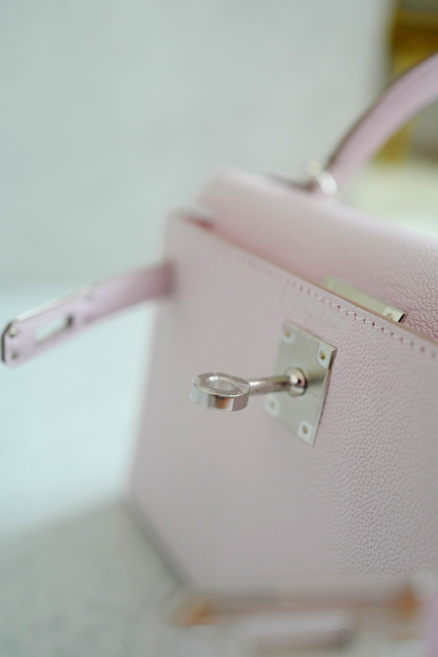 BNIB HERMÈS Mini Kelly 20 HSS Mauve Pale / Rose Mexico Chevre PHW W Stamp