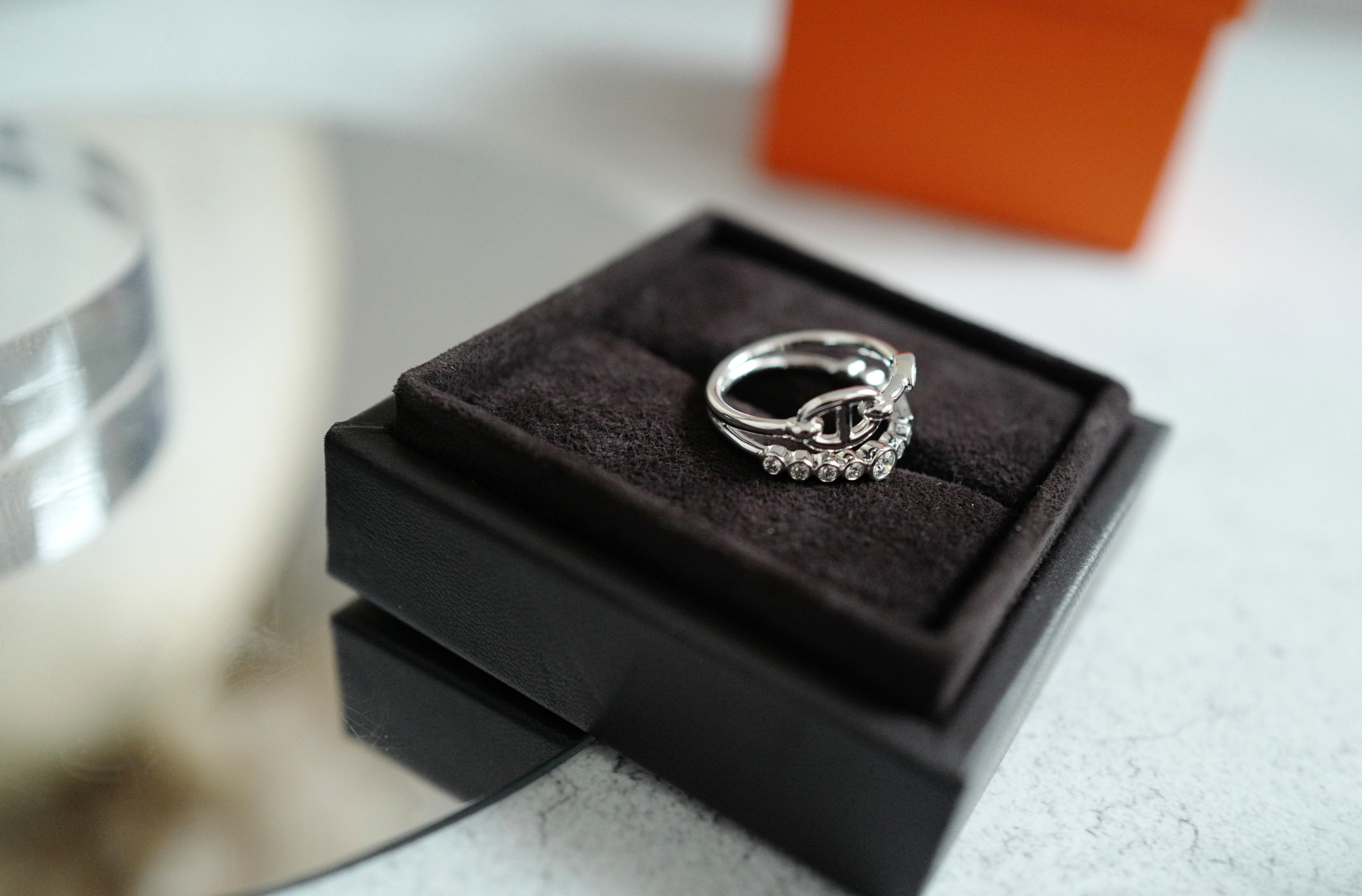 Hermès Chaine d’Ancre Chaos Fancy Ring in White Gold with Diamonds Sans Coloris Size 53