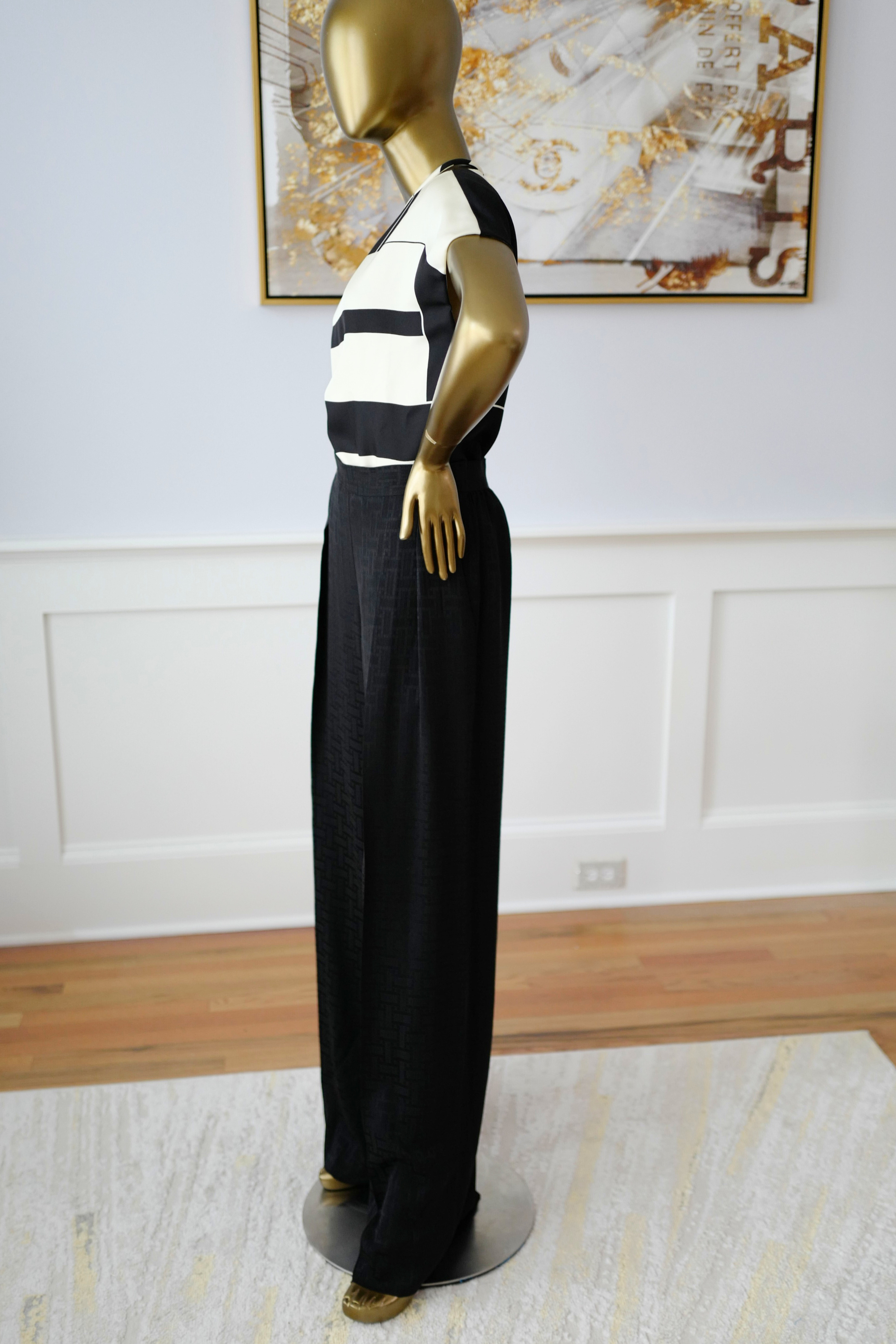 Hermes Top Colllier Beta 140 Sur Twill In Noir (black) Size 34