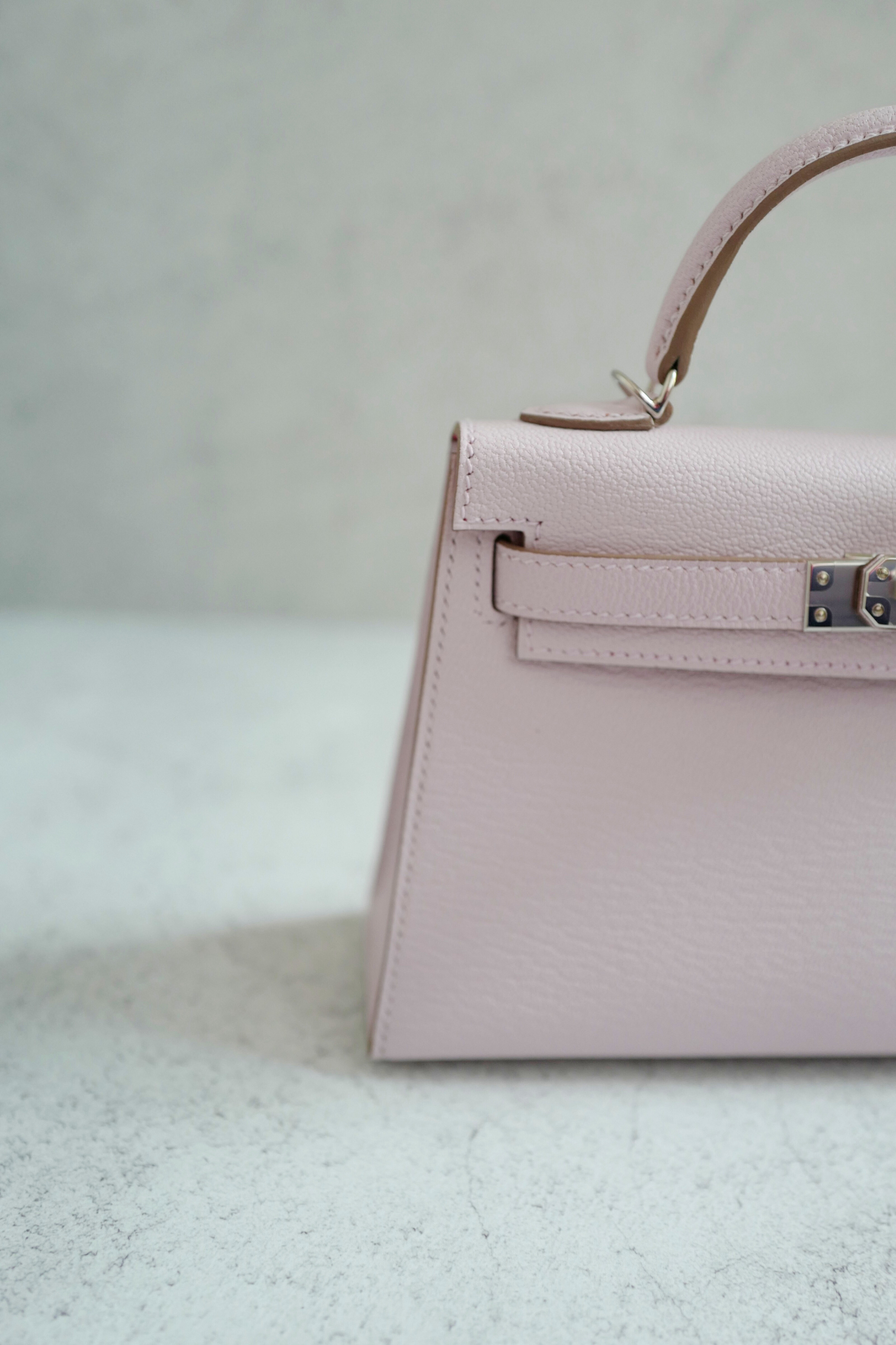 BNIB HERMÈS Mini Kelly 20 HSS Mauve Pale / Rose Mexico Chevre PHW W Stamp