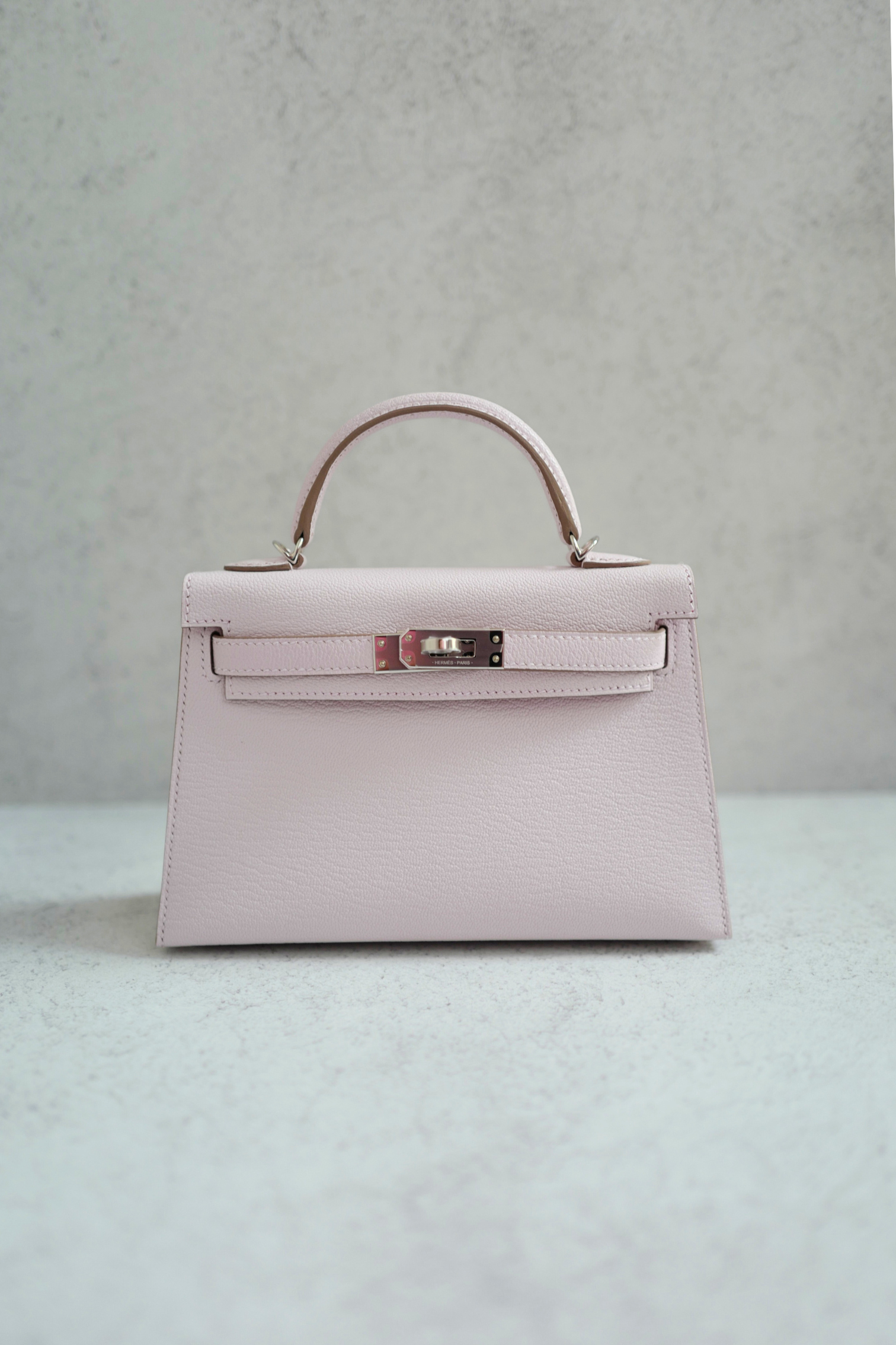 BNIB HERMÈS Mini Kelly 20 HSS Mauve Pale / Rose Mexico Chevre PHW W Stamp