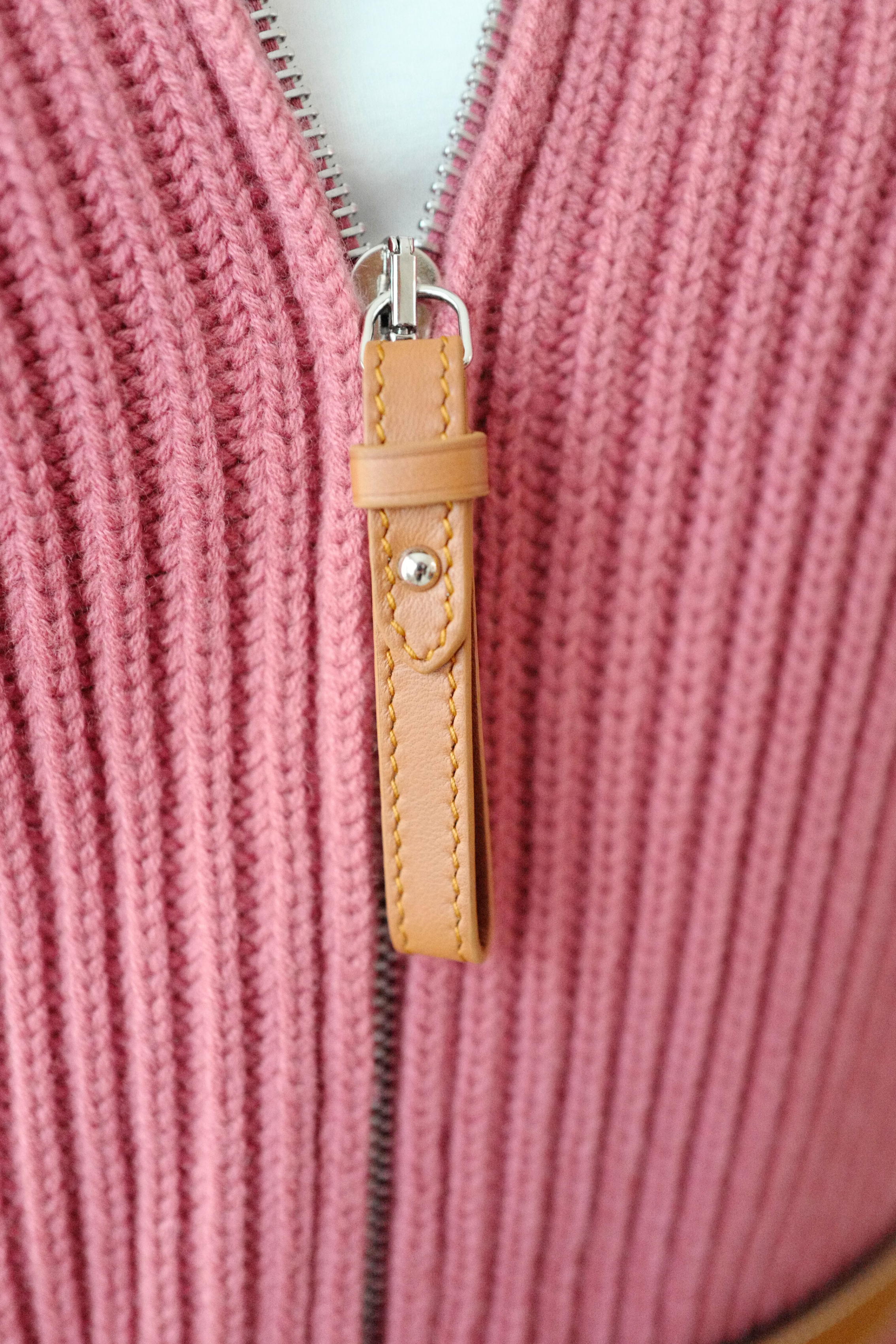 NEW Hermès Blouson Cardigan Jacket Rose Sorbet Wool with H Pockets Size 36