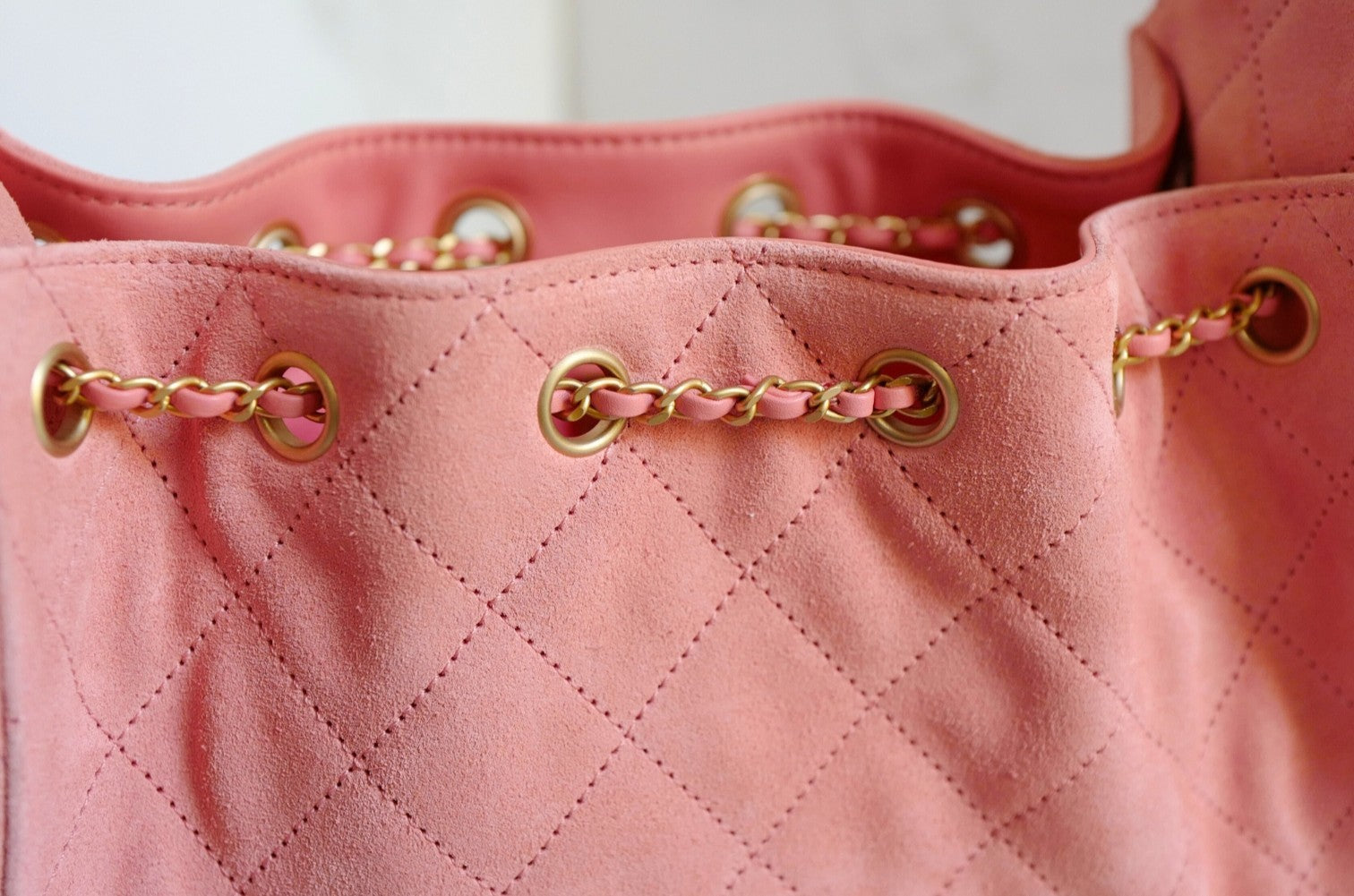 NEW Chanel 26C Mini Hobo Shoulder Bag in Pink Suede with Gold Hardware