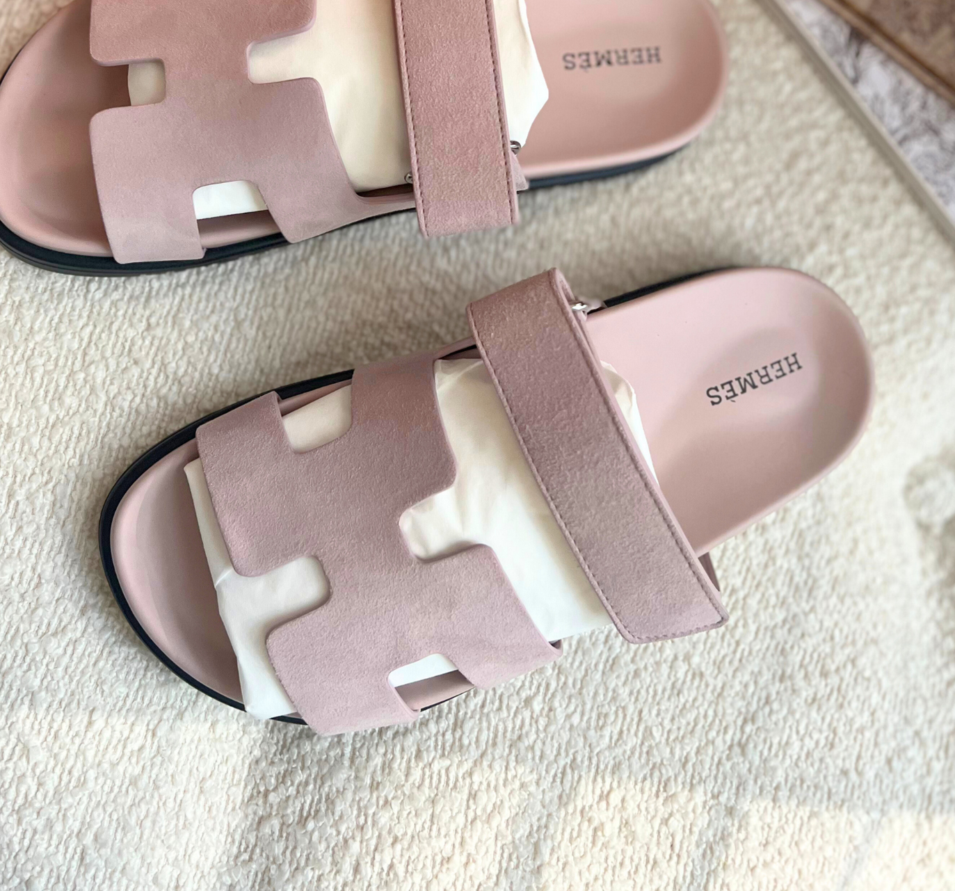 BNIB Hermes Womens Chypre sandal Rose Porcelaine 37.5