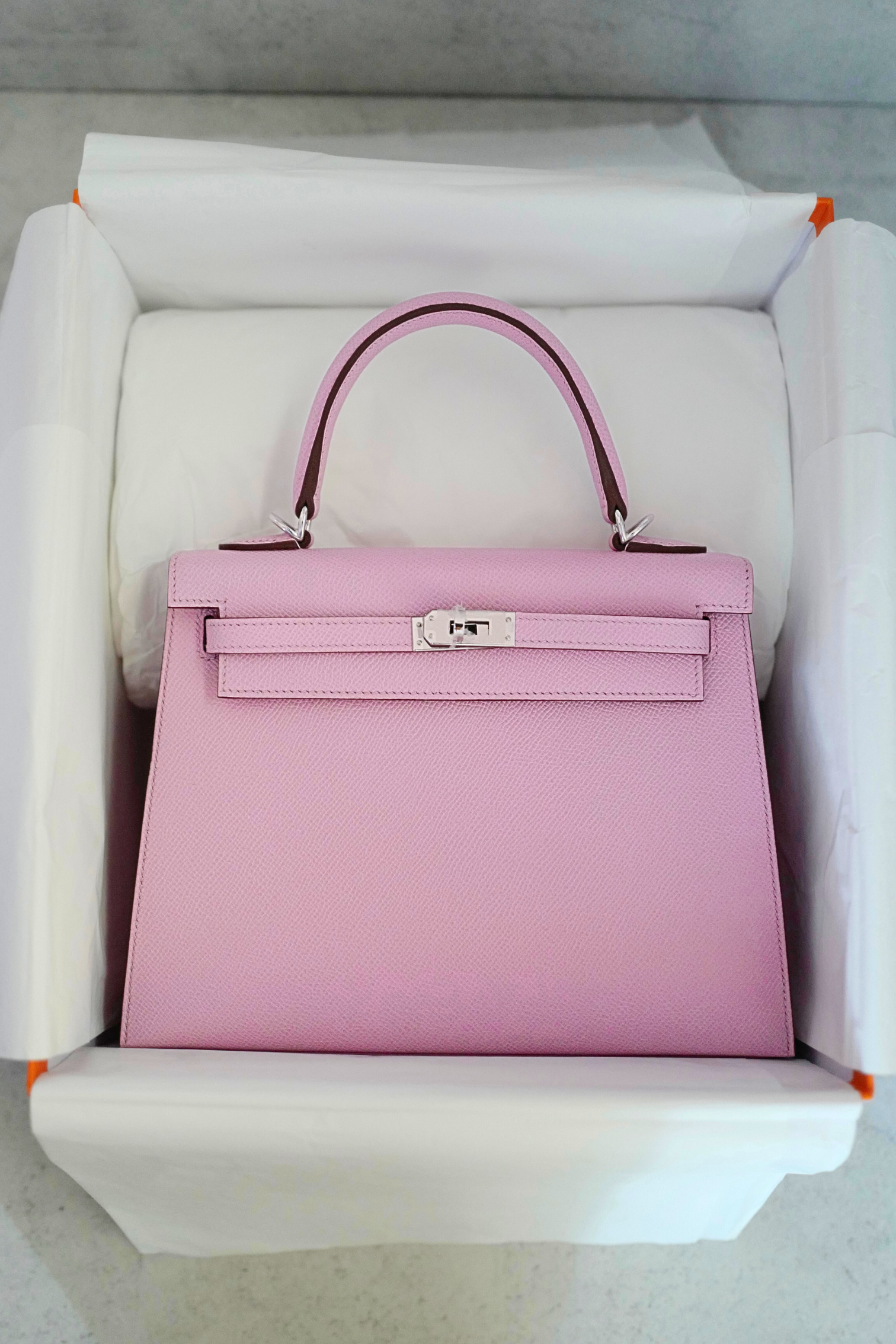 NEW Hermès Kelly 25 Sellier Mauve Sylvestre Epsom Leather Palladium Hardware Stamp U 2023
