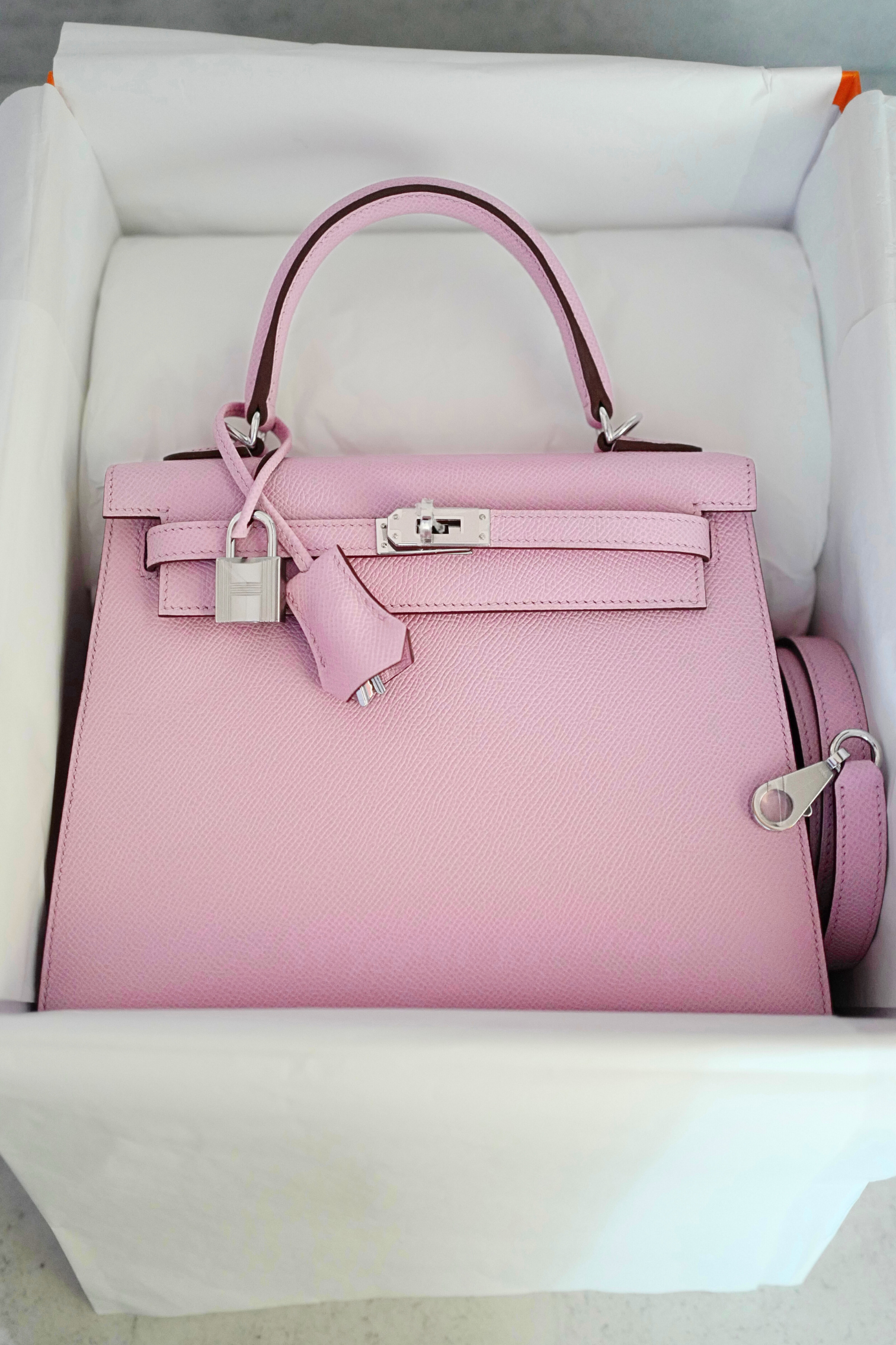 NEW Hermès Kelly 25 Sellier Mauve Sylvestre Epsom Leather Palladium Hardware Stamp U 2023