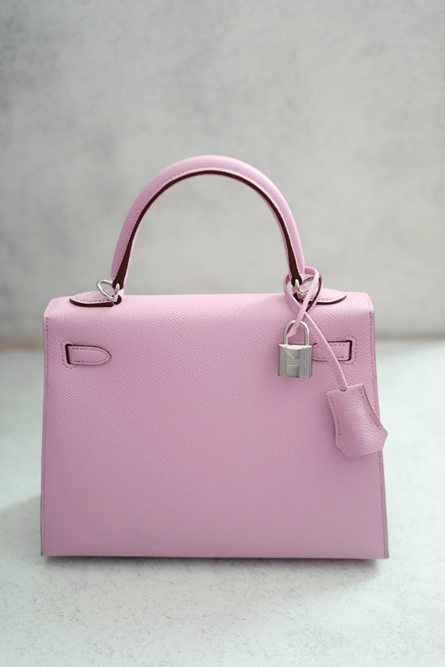 NEW Hermès Kelly 25 Sellier Mauve Sylvestre Epsom Leather Palladium Hardware Stamp U 2023