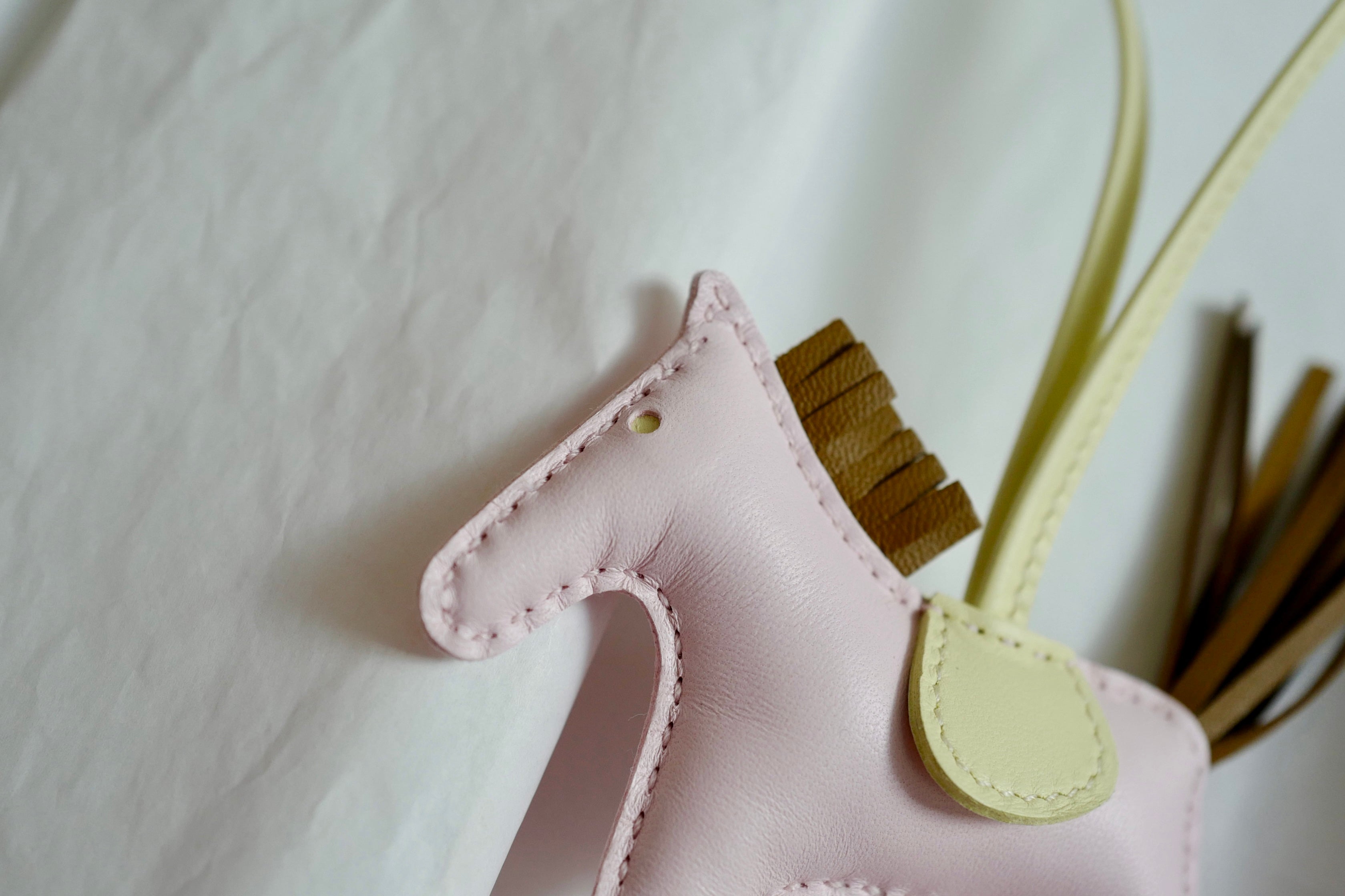 BNIB Hermes Rodeo PM Agneau Milo Rose Darling/Jaune Milton/Kraft