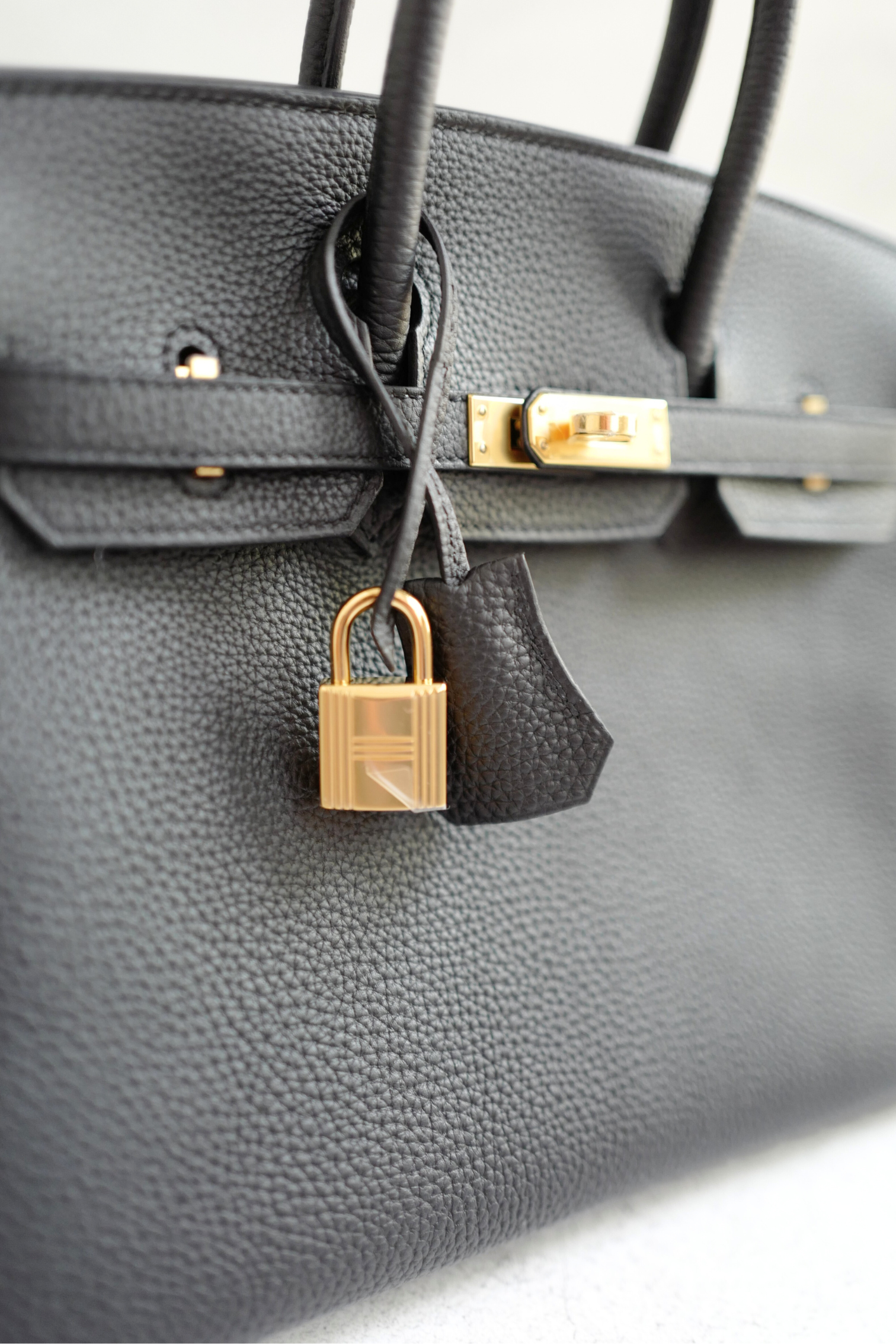 BNIB Hermes Birkin 25 Noir Black Togo Gold Hardware