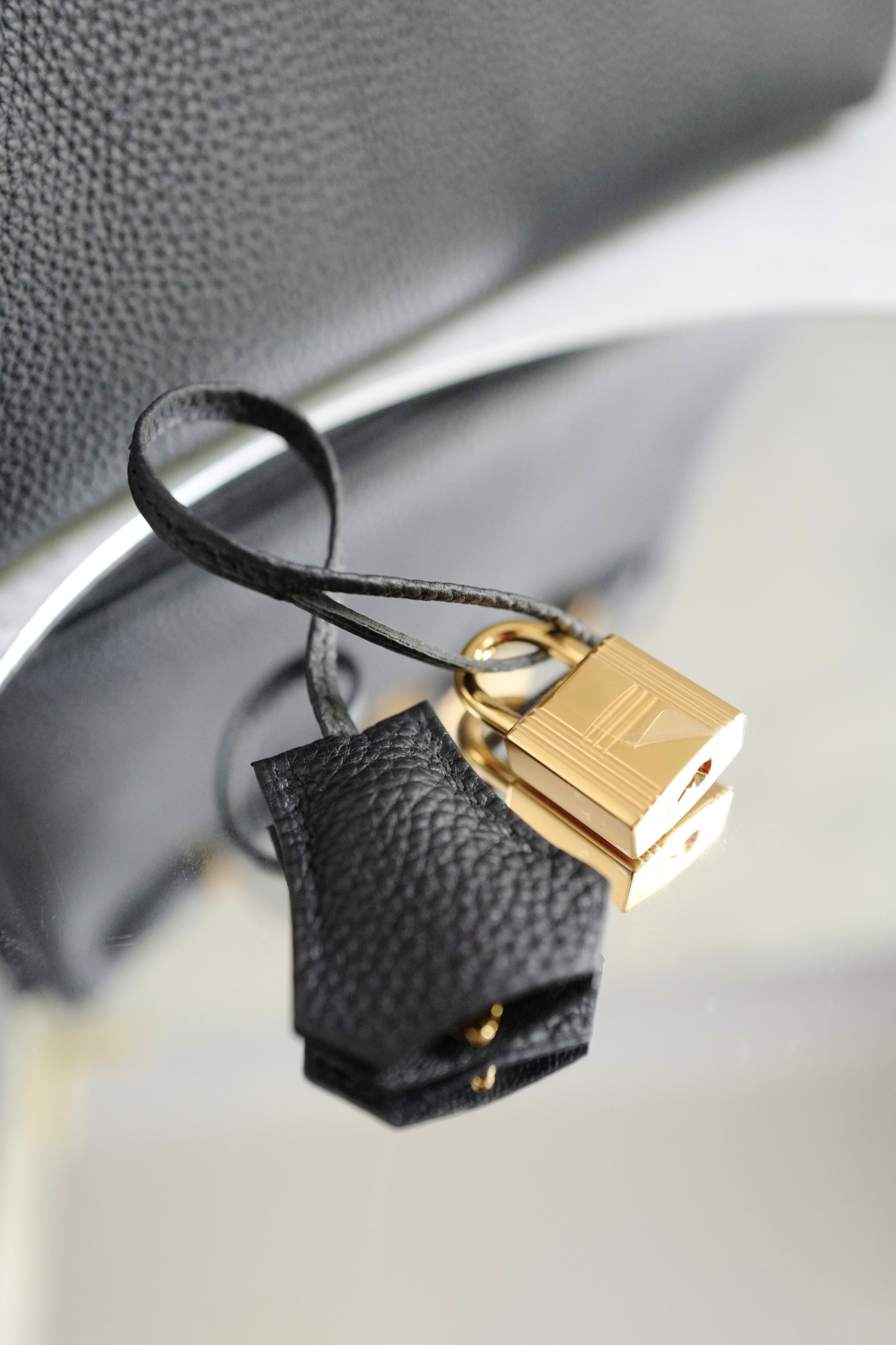 BNIB Hermes Birkin 25 Noir Black Togo Gold Hardware