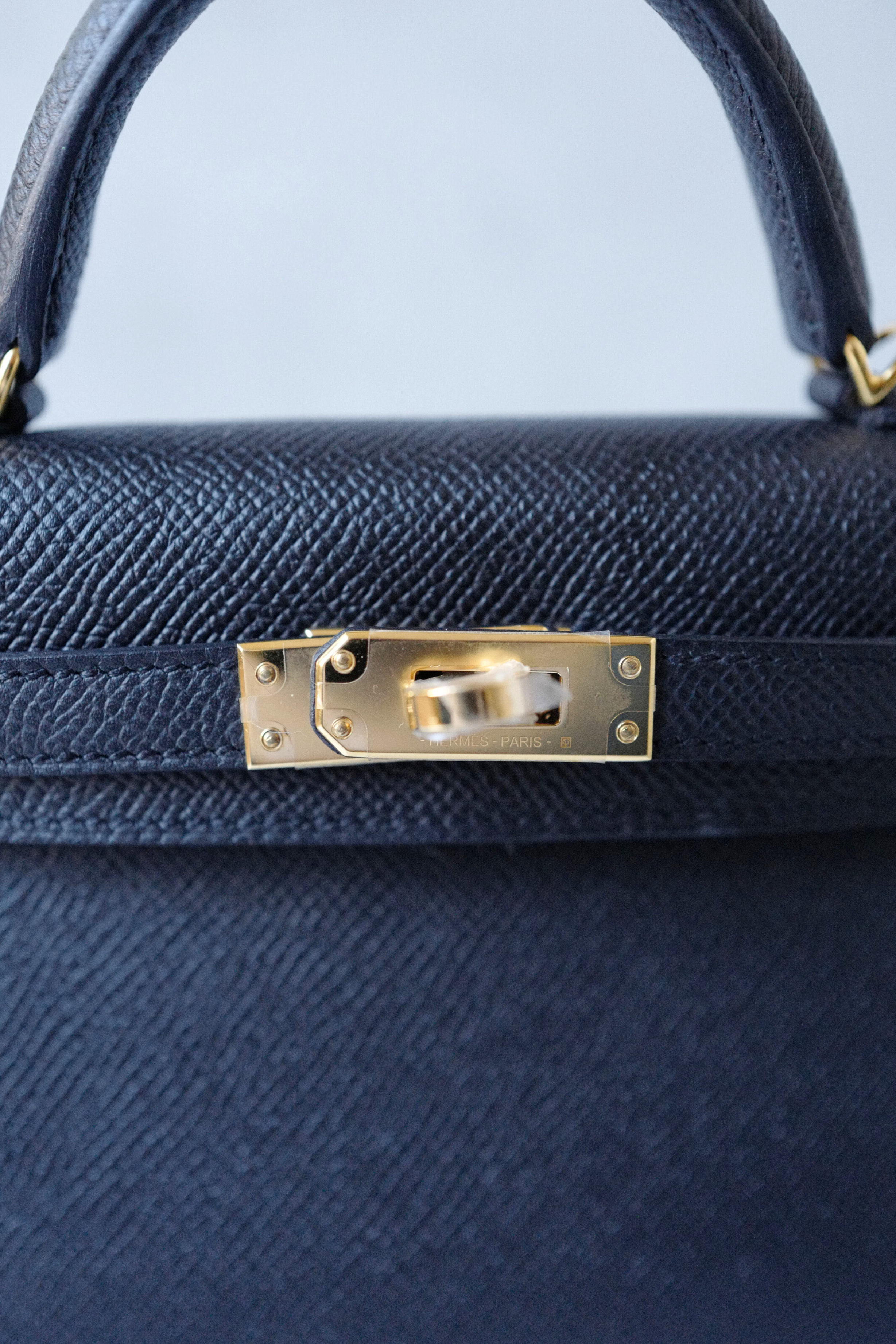 Hermès Mini Kelly 20 Black Epsom Leather with Gold Hardware Stamp W
