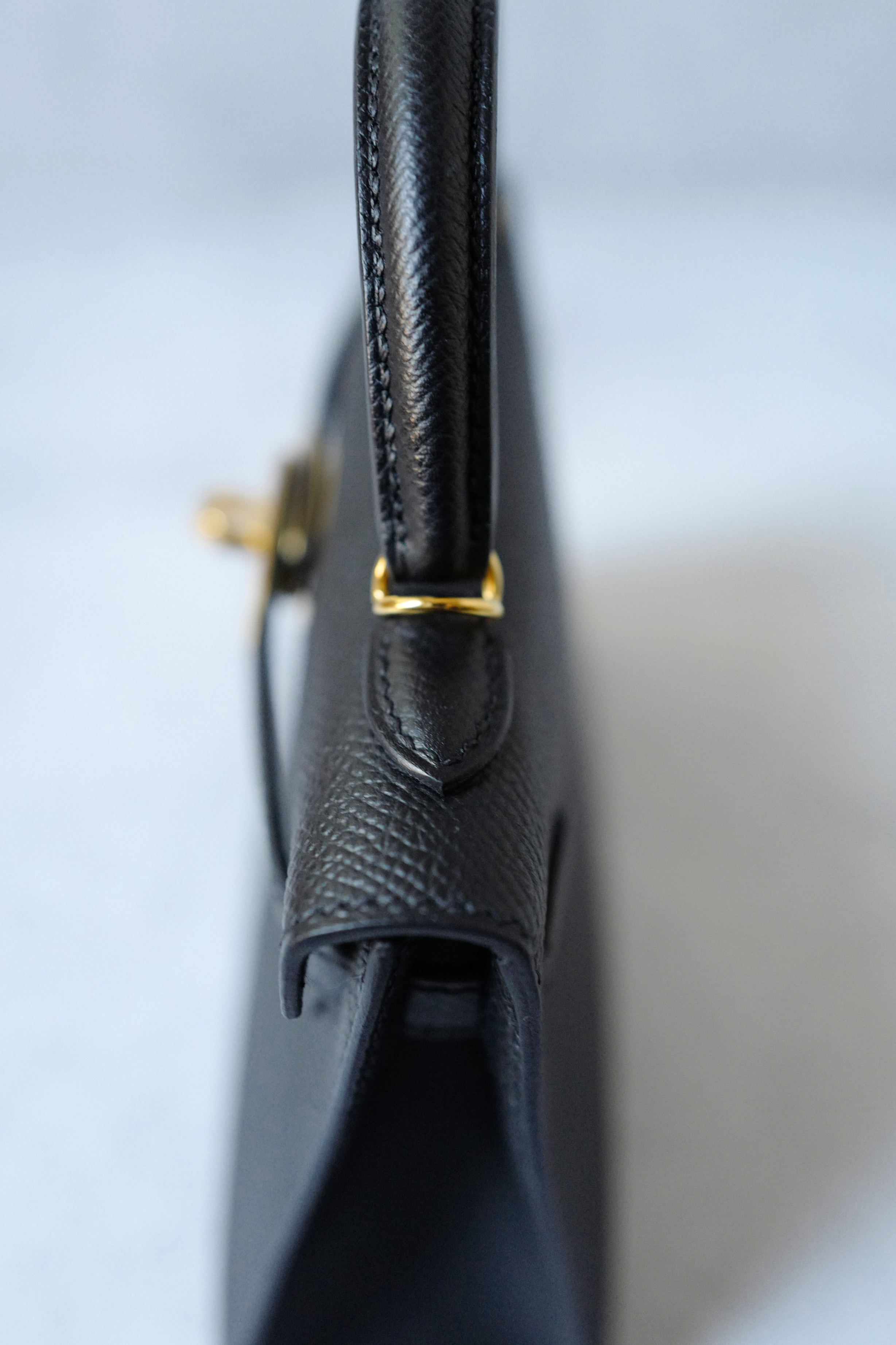 Hermès Mini Kelly 20 Black Epsom Leather with Gold Hardware Stamp W