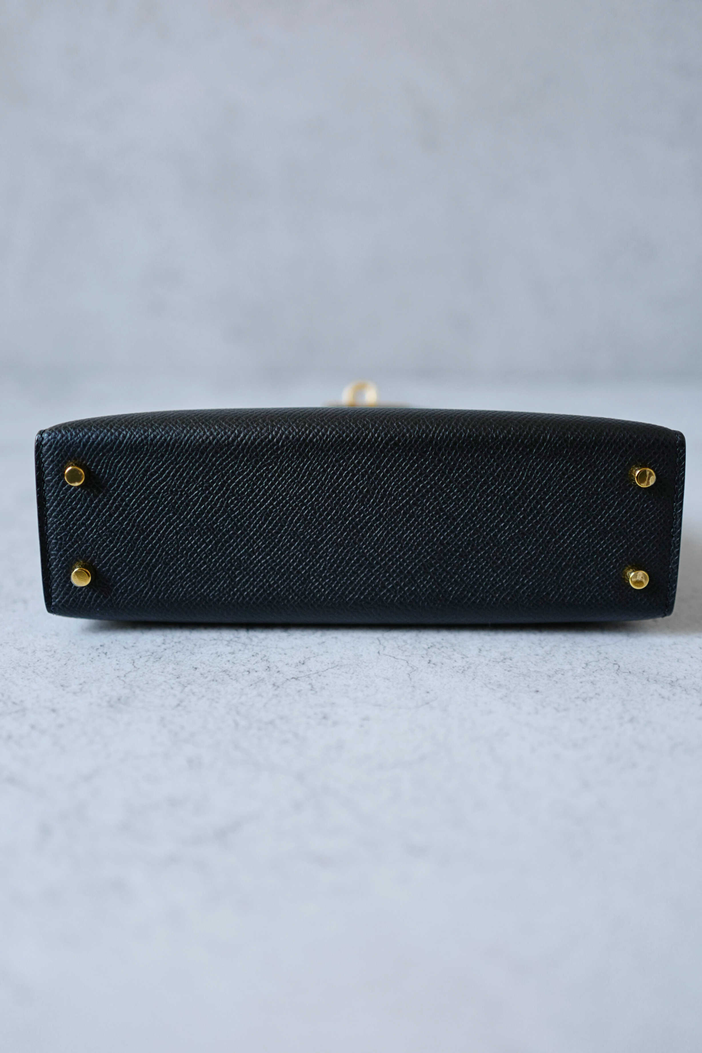Hermès Mini Kelly 20 Black Epsom Leather with Gold Hardware Stamp W
