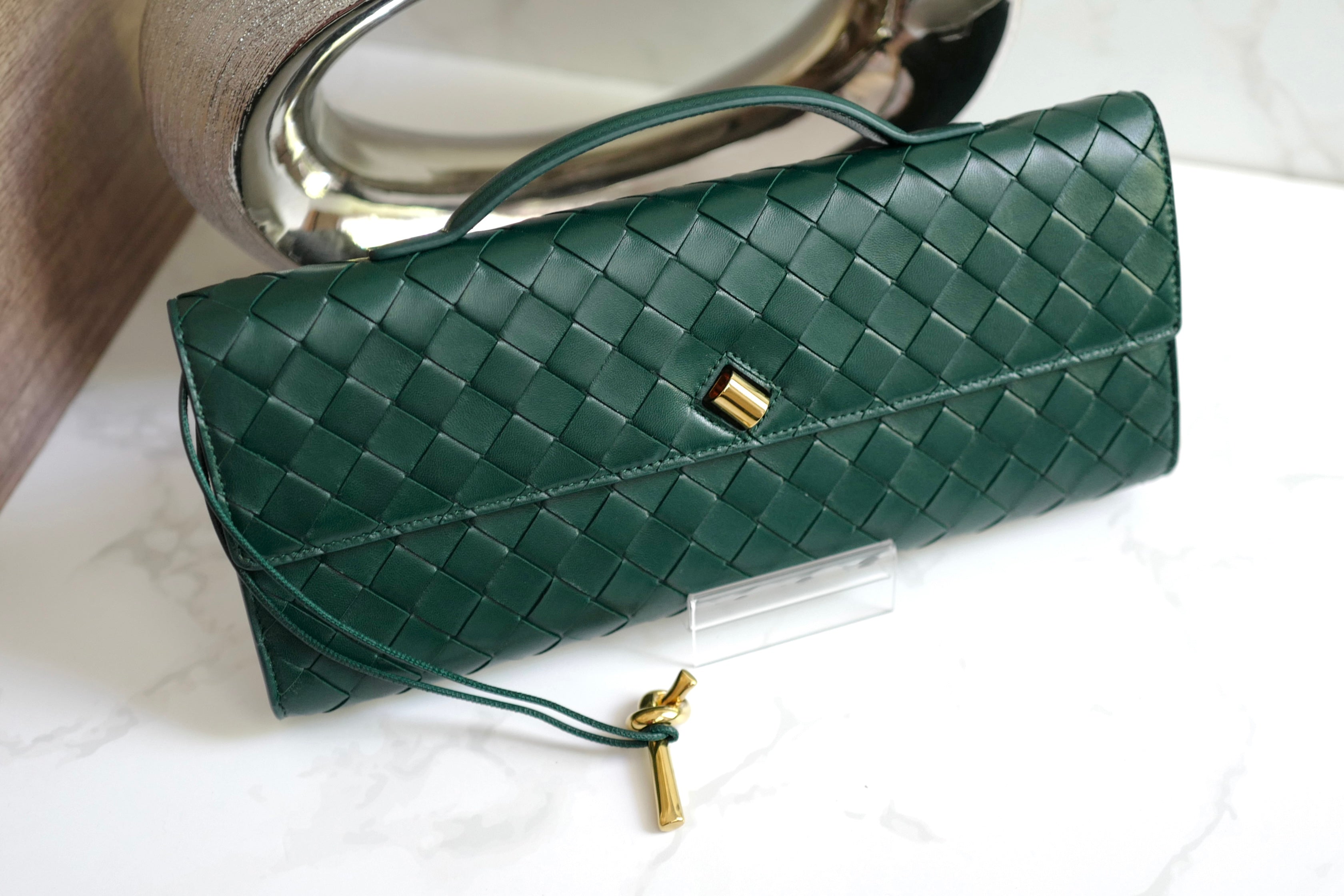 Bottega Veneta Andiamo Clutch Emerald Green NEW
