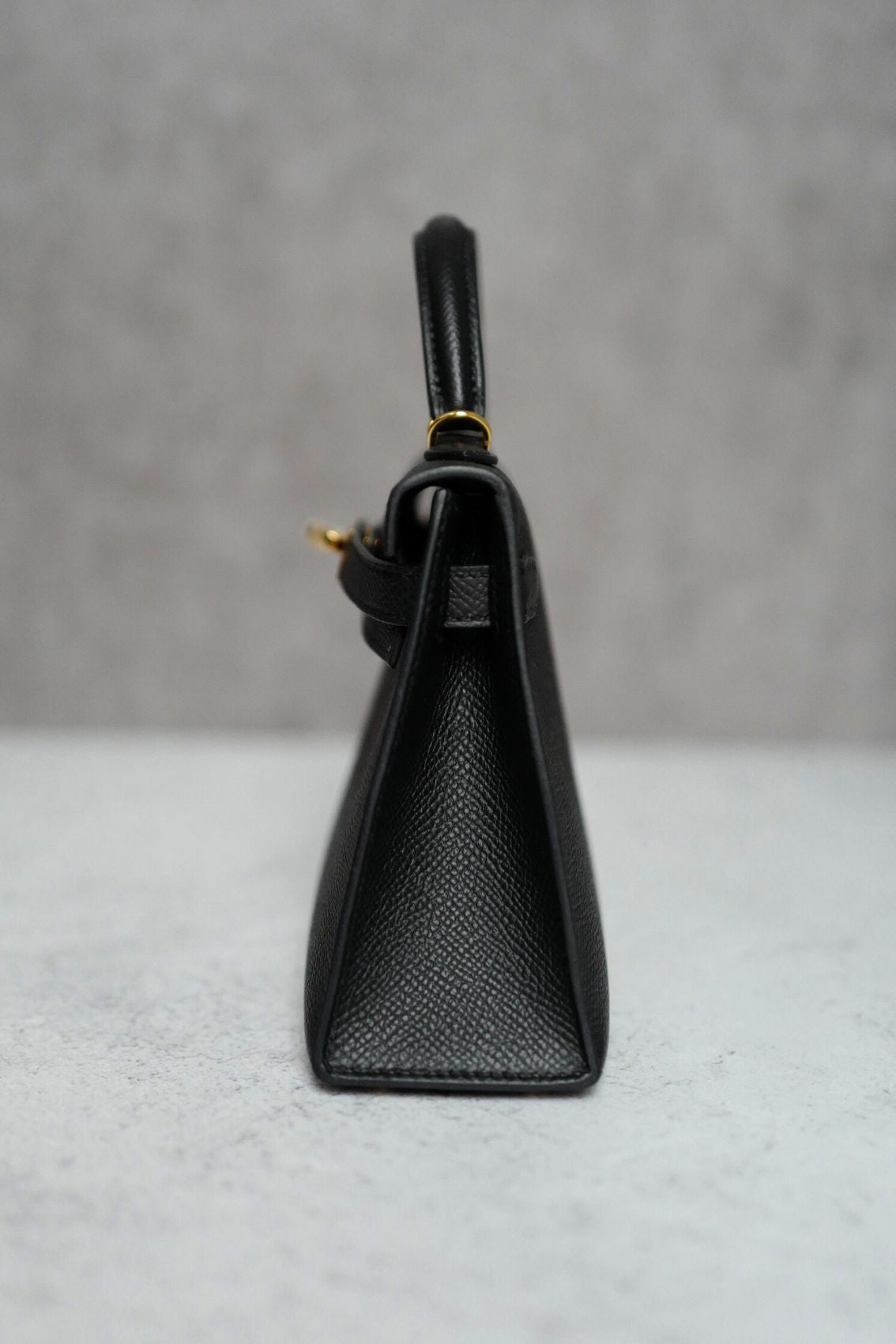 BNIB Hermès Mini Kelly 20 Black Epsom Leather with Gold Hardware Stamp W