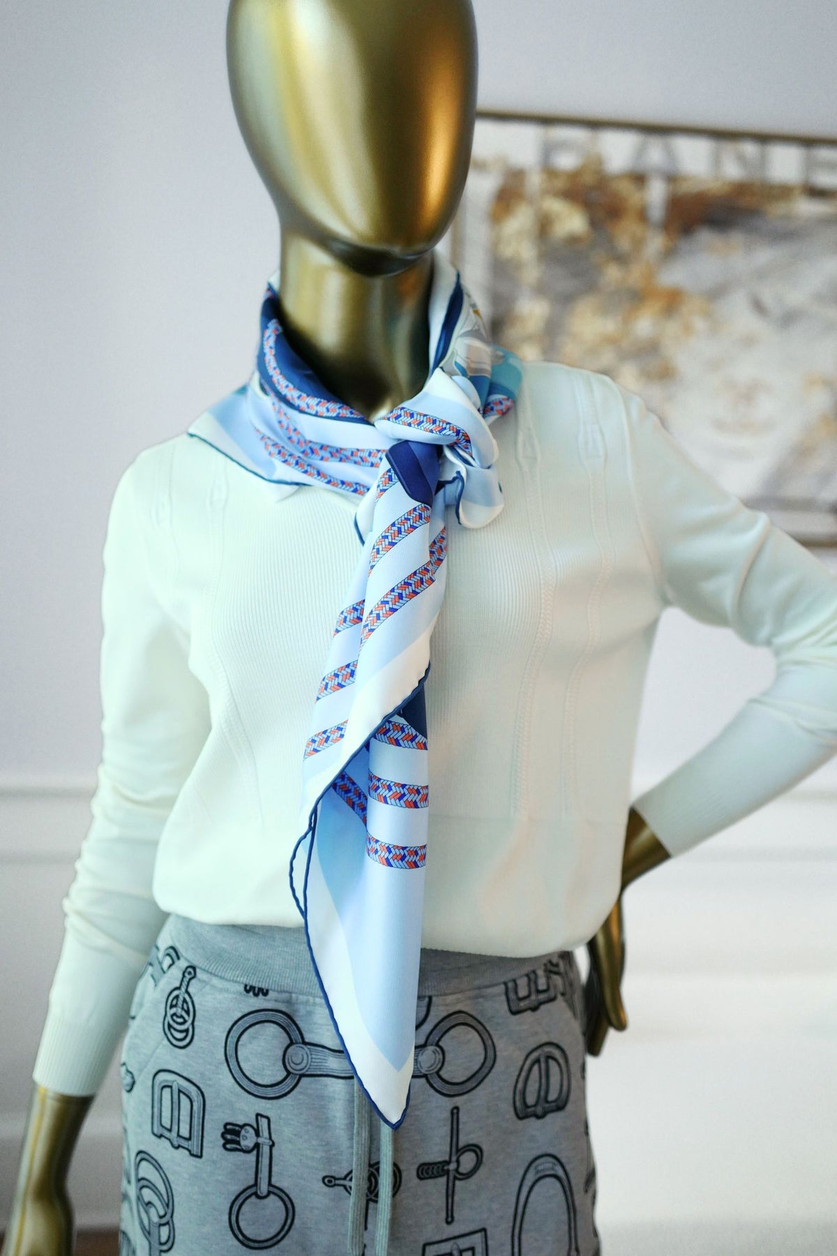 Hermes Derby 2000 Scarf 90 Bleu Ciel / Marine / Vieux Rose 100% Silk