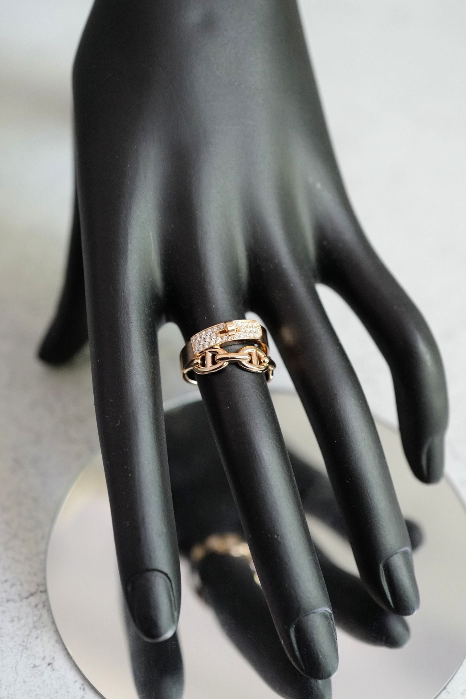 Hermès Kelly Alchimie Double Tour Ring 18K Rose Gold 32 Diamonds Size 53