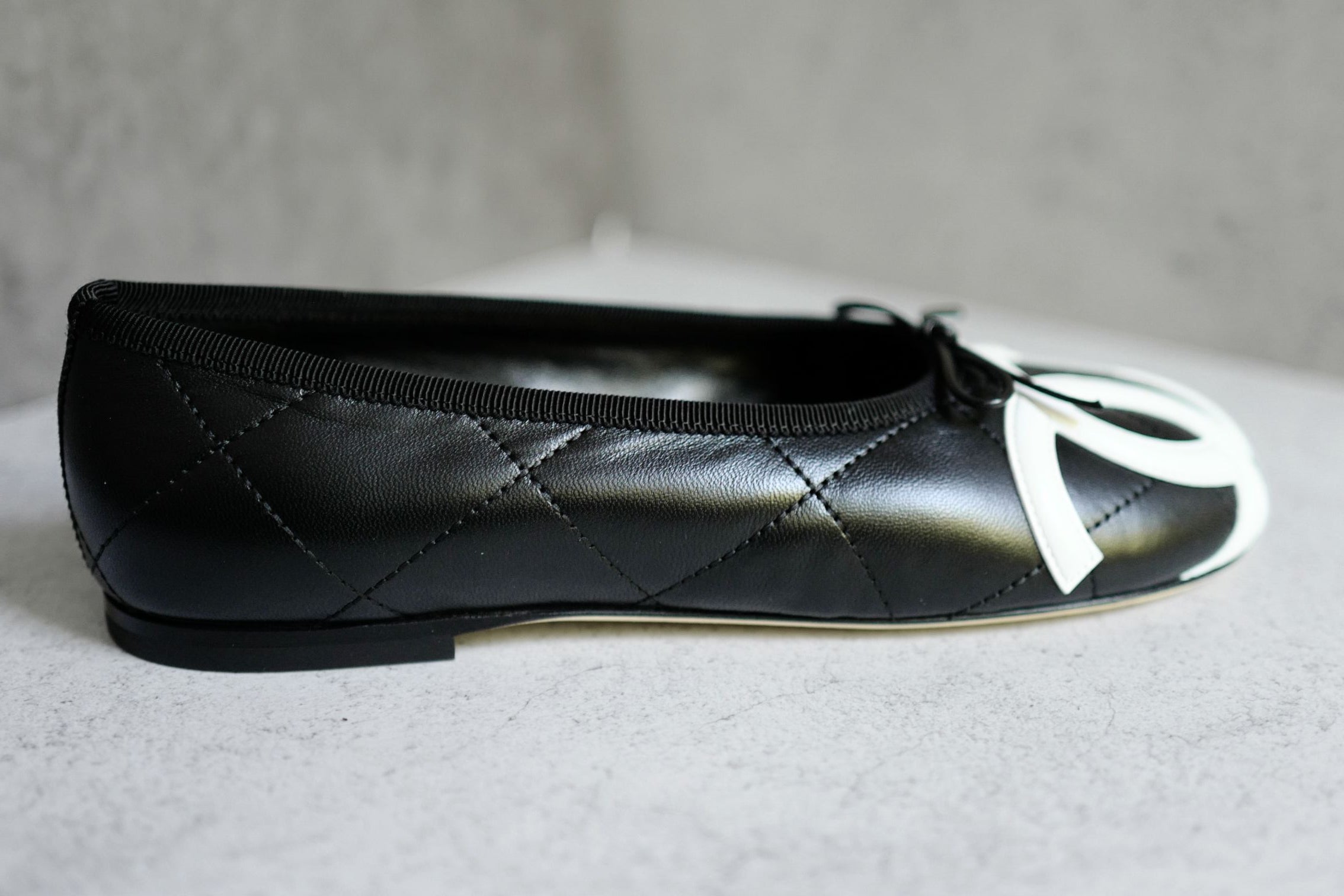 Chanel 26M Coco Beach Ballet Flats Black Lambskin Size 37