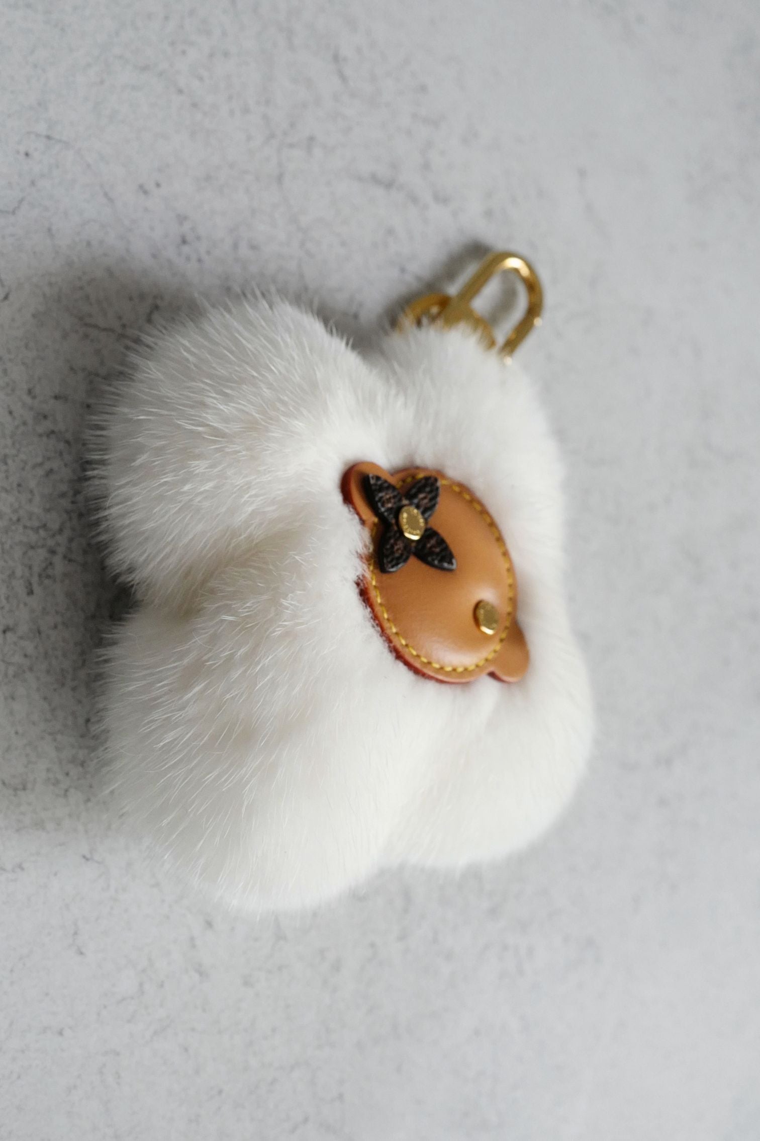 Louis Vuitton Vivienne Fur Key Holder White Mink Fur Leather Gold Hardware