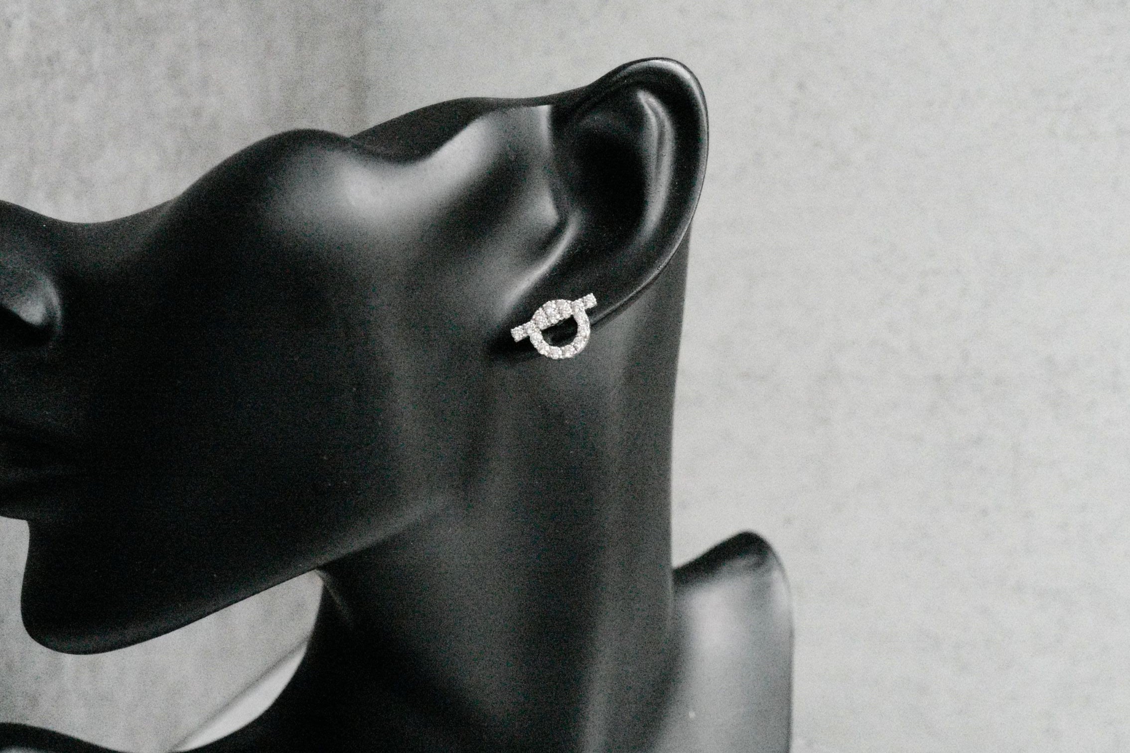 Hermès Finesse Earrings 18K White Gold 34 Diamonds